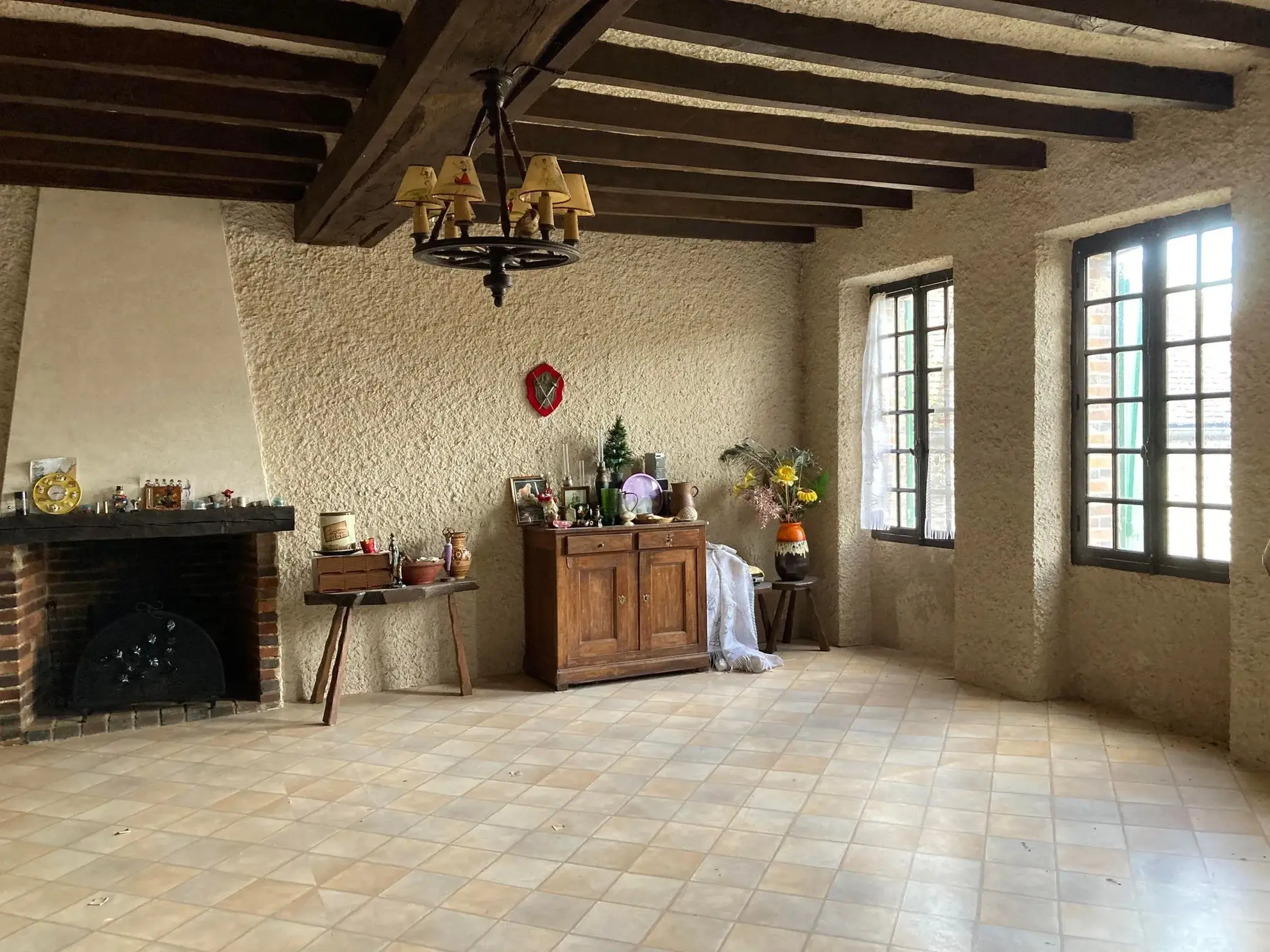 Maison à rénover de 172 m² avec jardin et dépendances près d'Aillant 