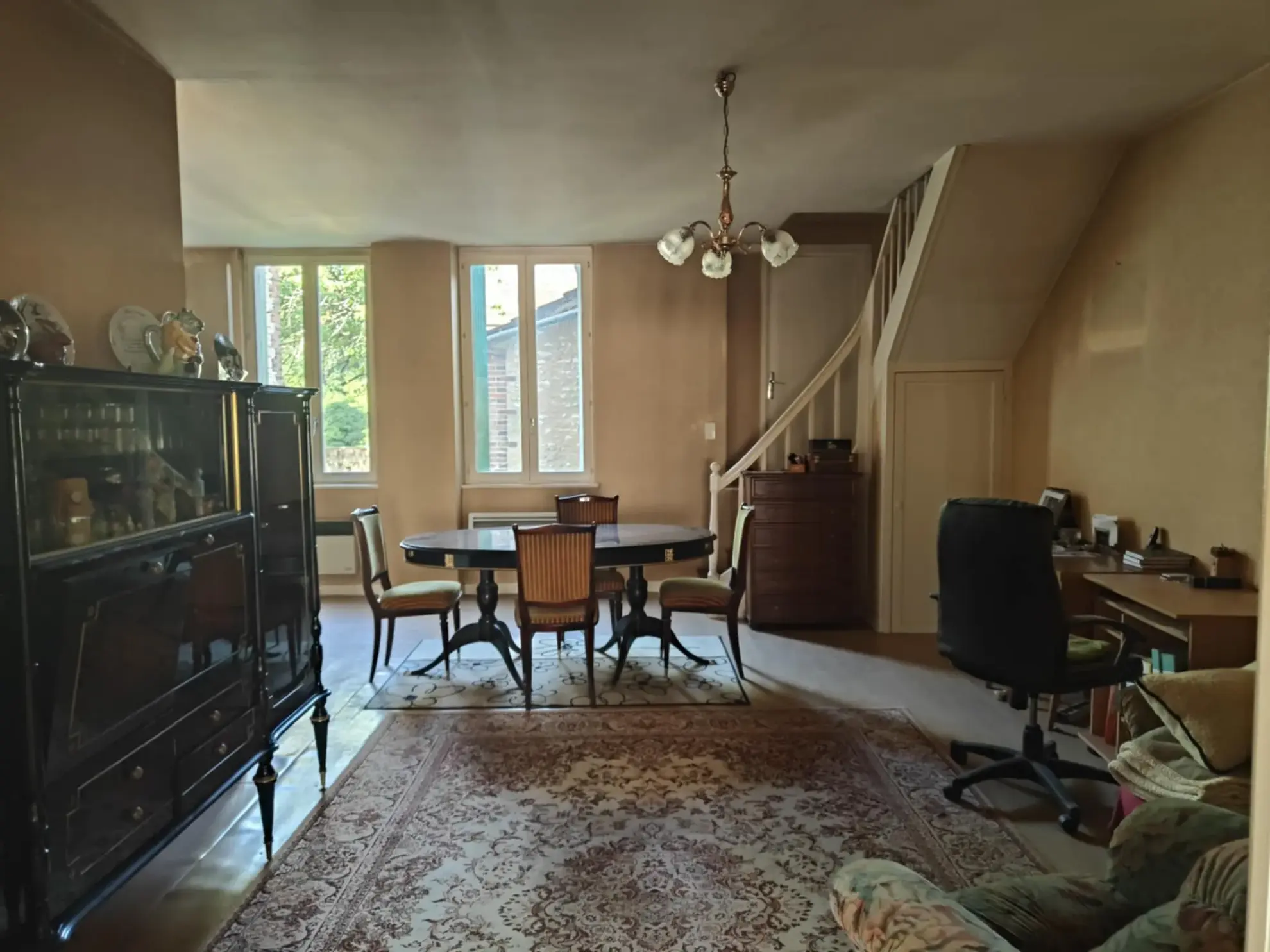 Maison à rénover de 172 m² avec jardin et dépendances près d'Aillant 