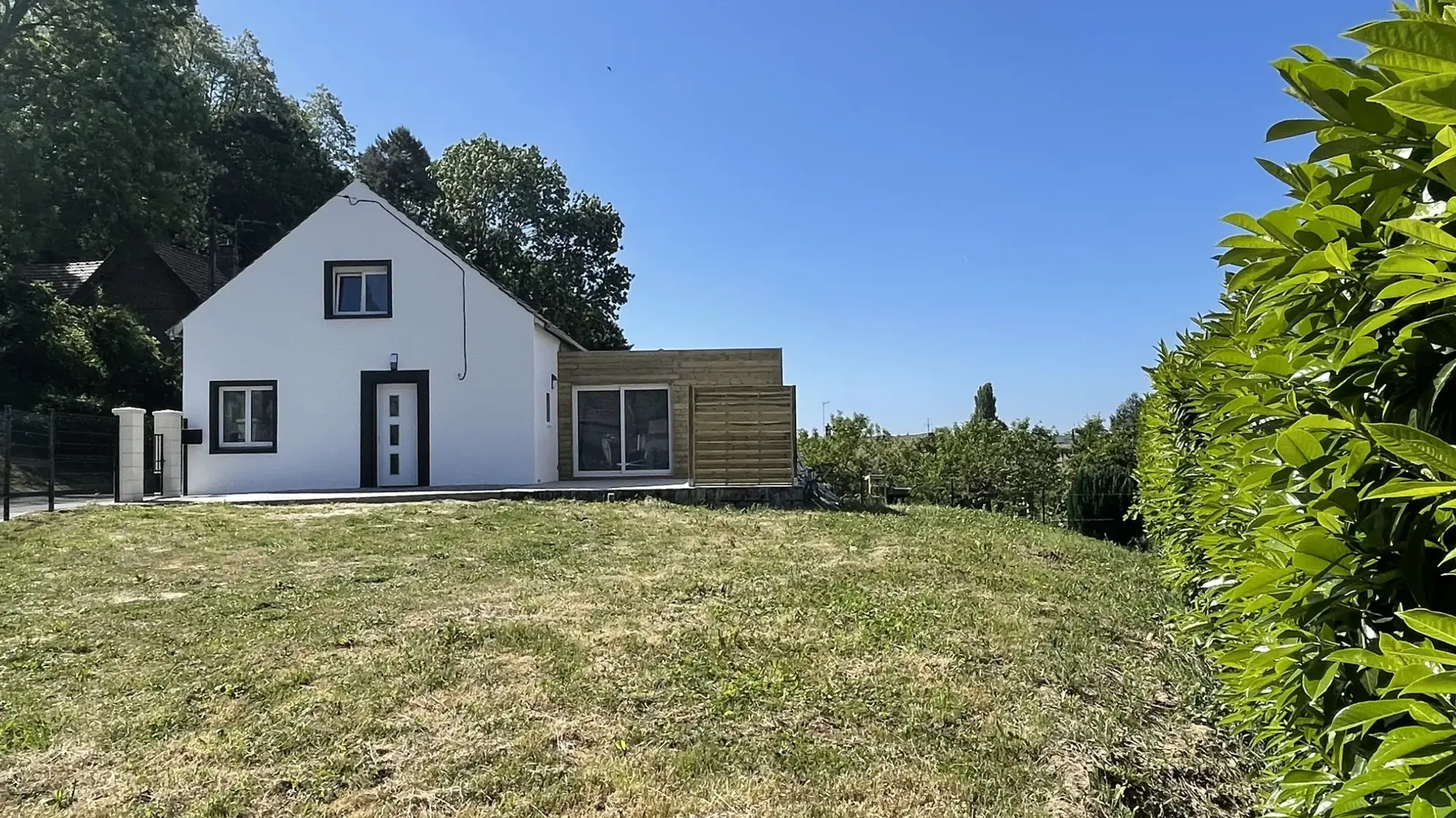 Charmante maison rénovée à Suzoy proche Noyon — 3 chambres et terrain de 434 m² 