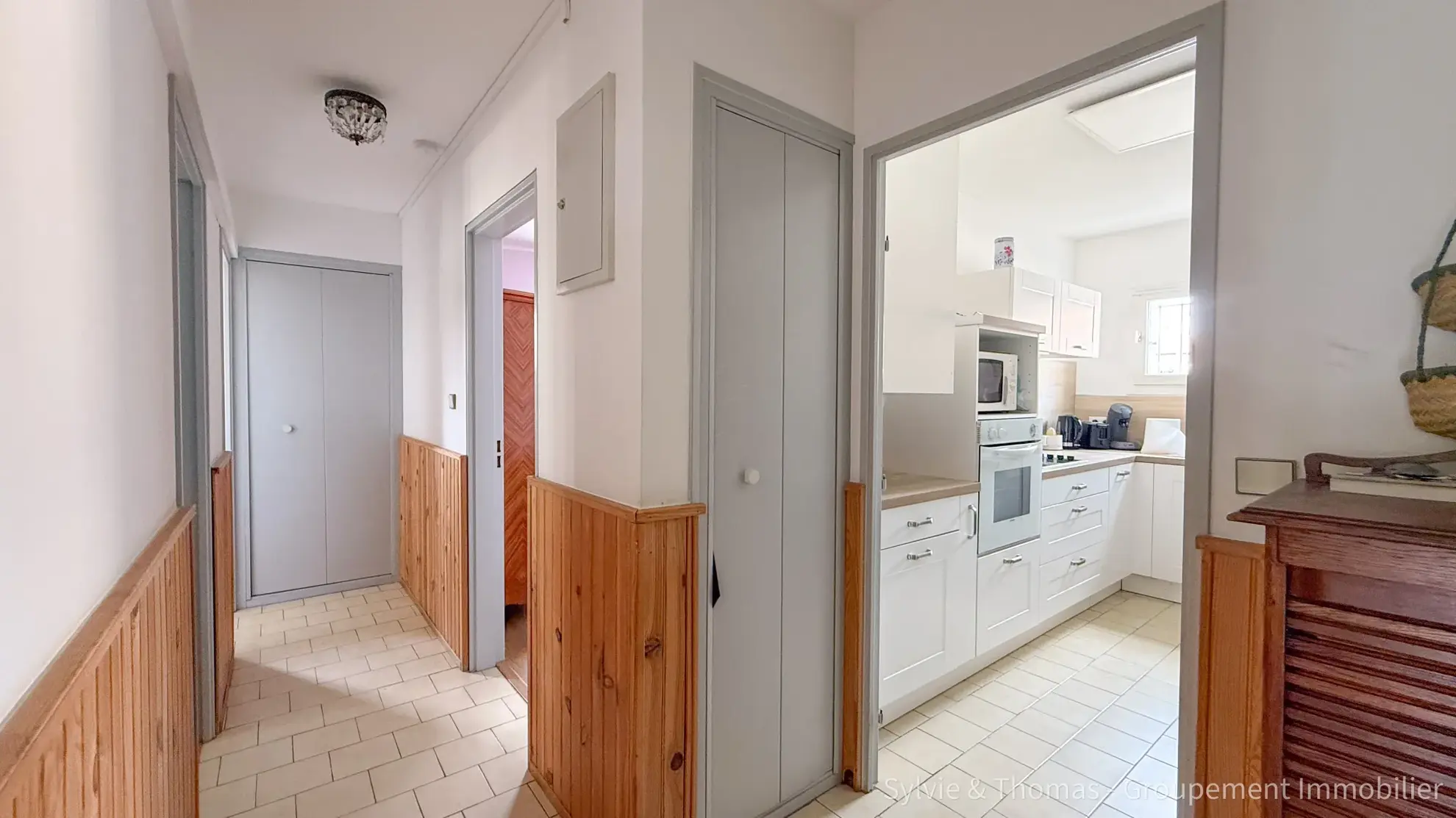 Appartement T3 avec terrasse et jardin à Orange, Résidence en rez-de-jardin 