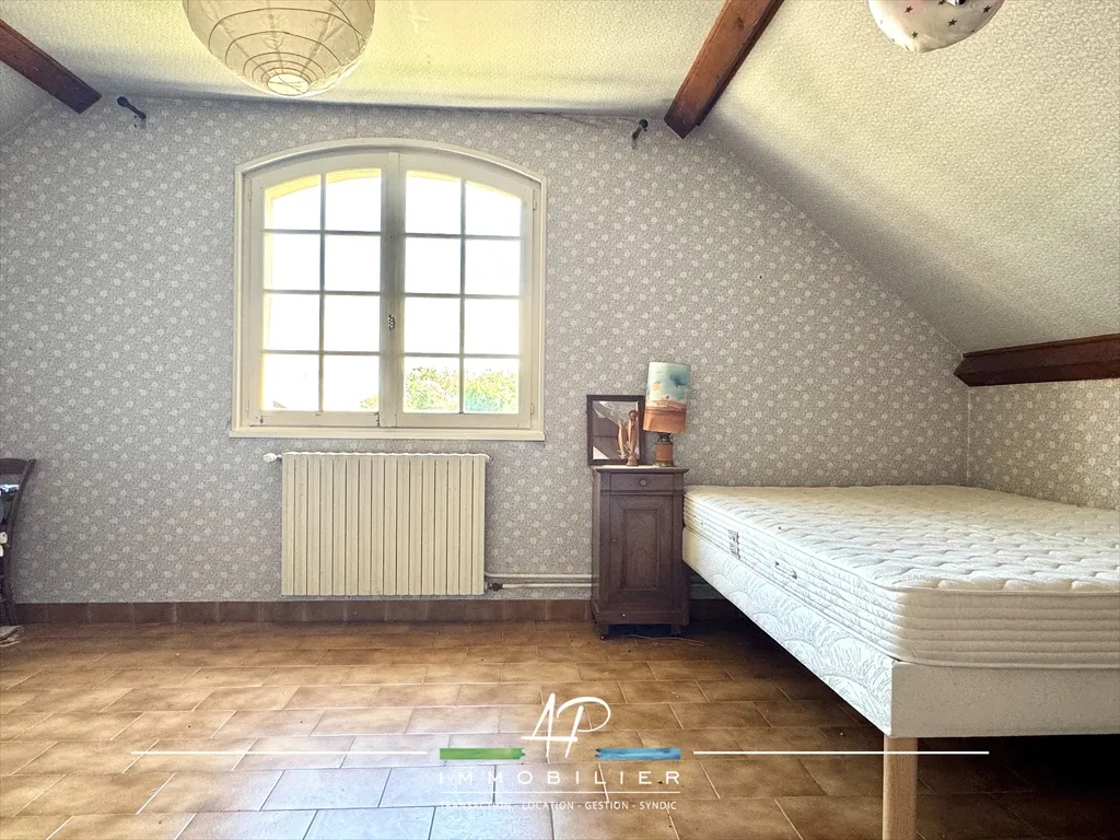 Belle maison 6 chambres à Belleneuve avec grand terrain de 1378 m² 