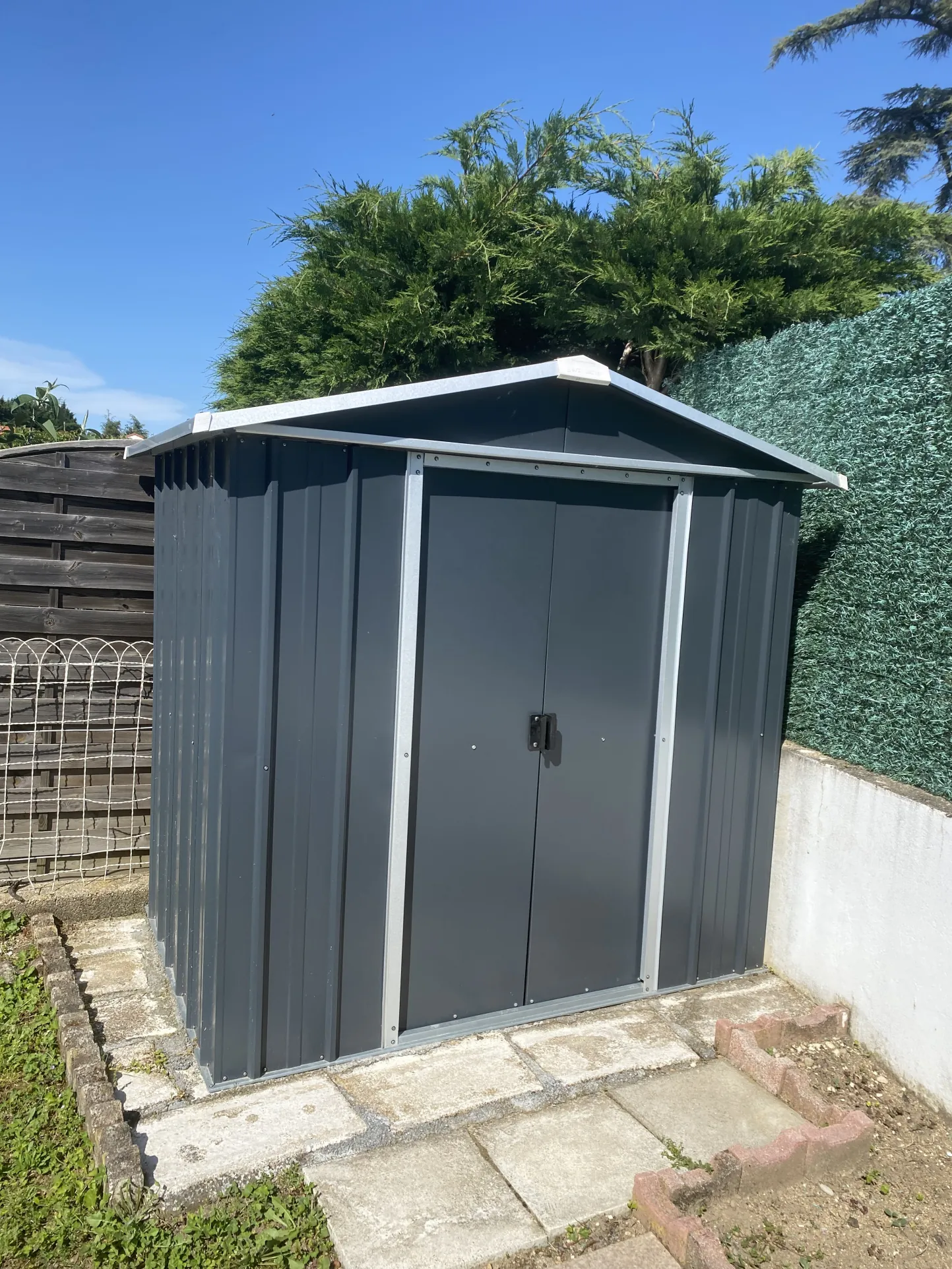 Grand maison de 171 m² avec terrain de 822 m² à Annonay, potentiel pour famille ou investissement 