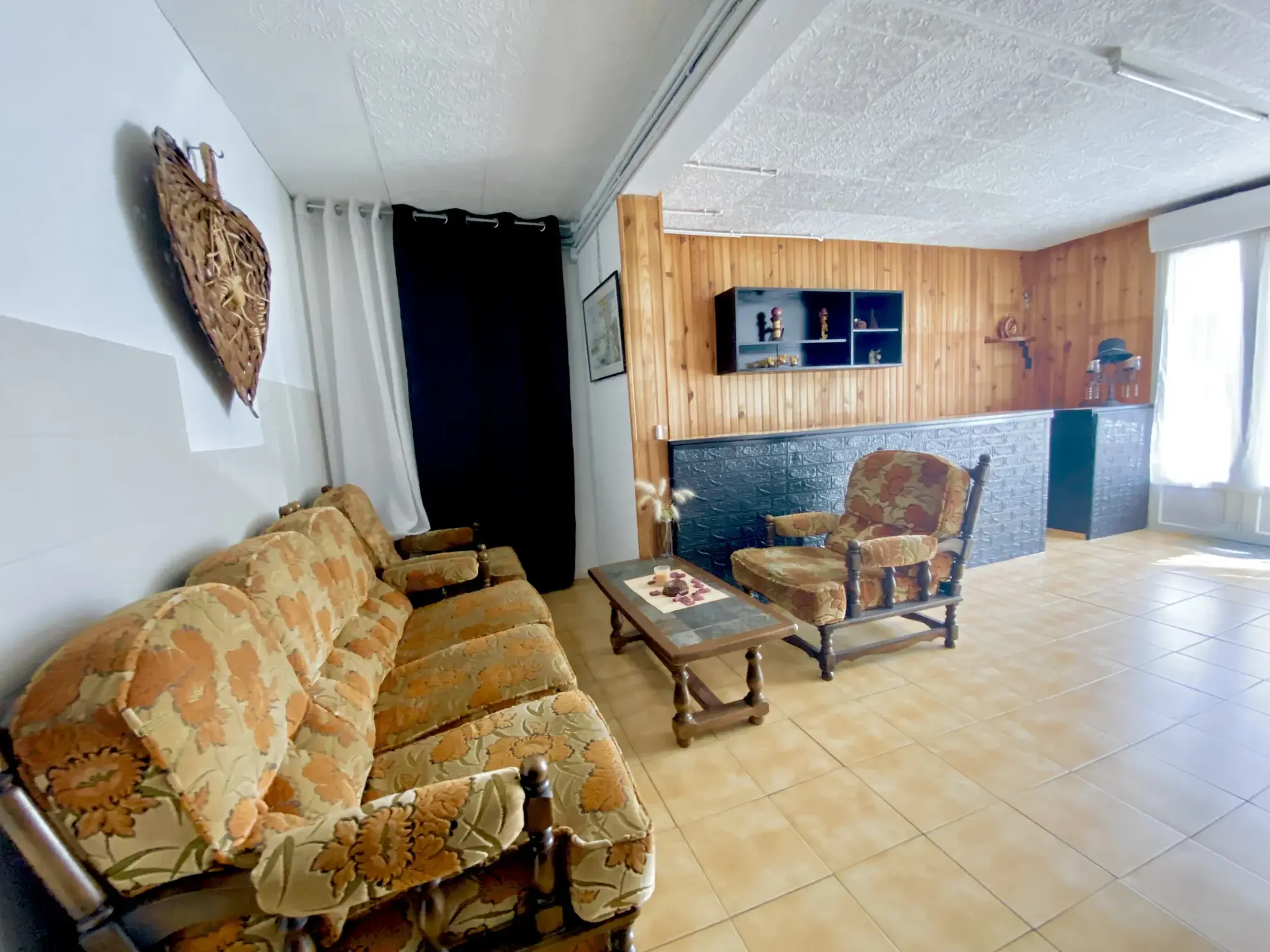 Grand maison de 171 m² avec terrain de 822 m² à Annonay, potentiel pour famille ou investissement 