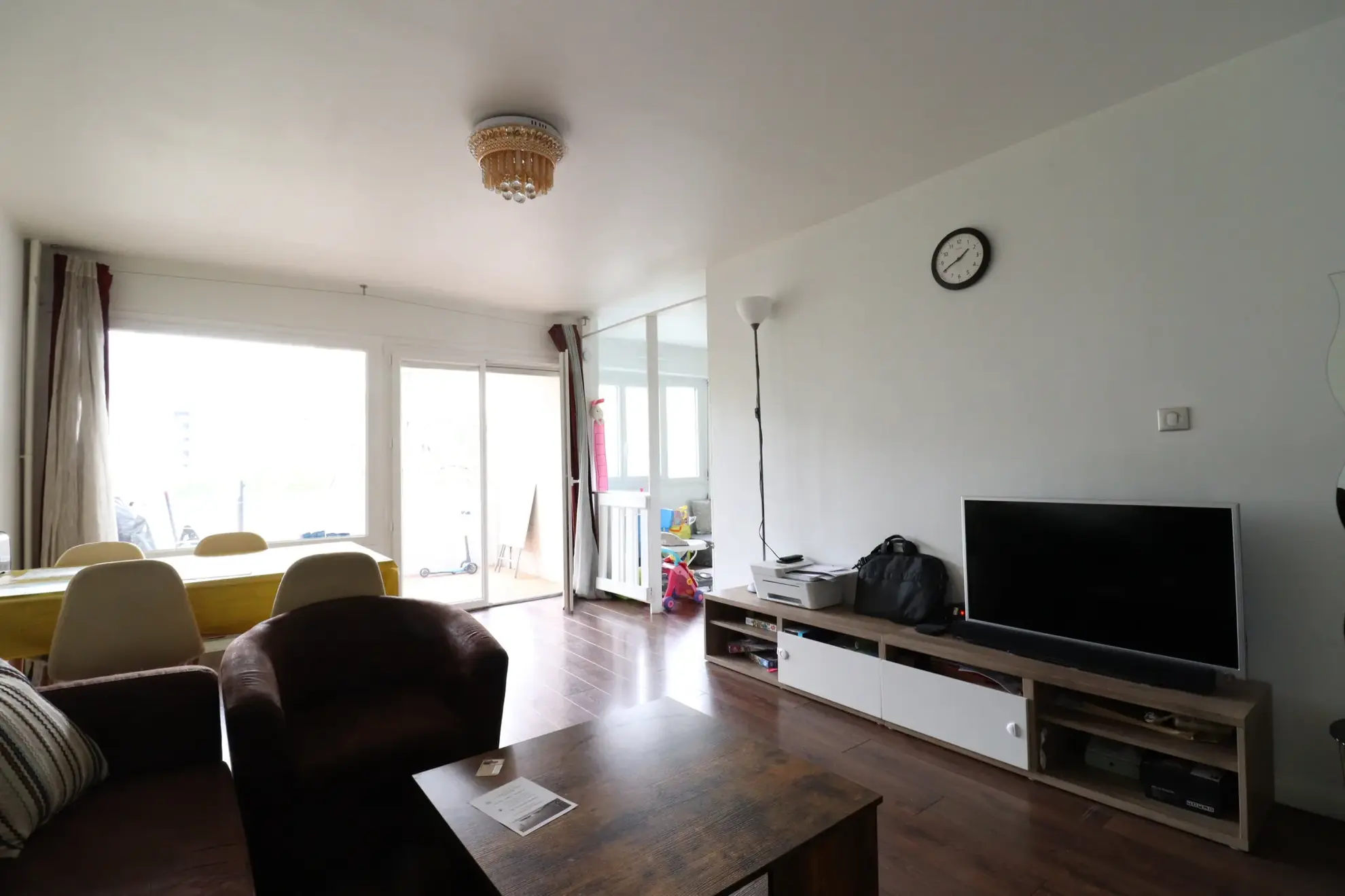 Appartement T4 rénové avec terrasse à Grenoble Labruyère 