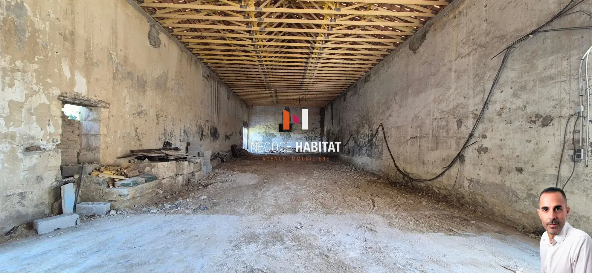 Opportunité Rare : Grange de 150 m² à Beauvoisin avec Travaux à Prévoir 