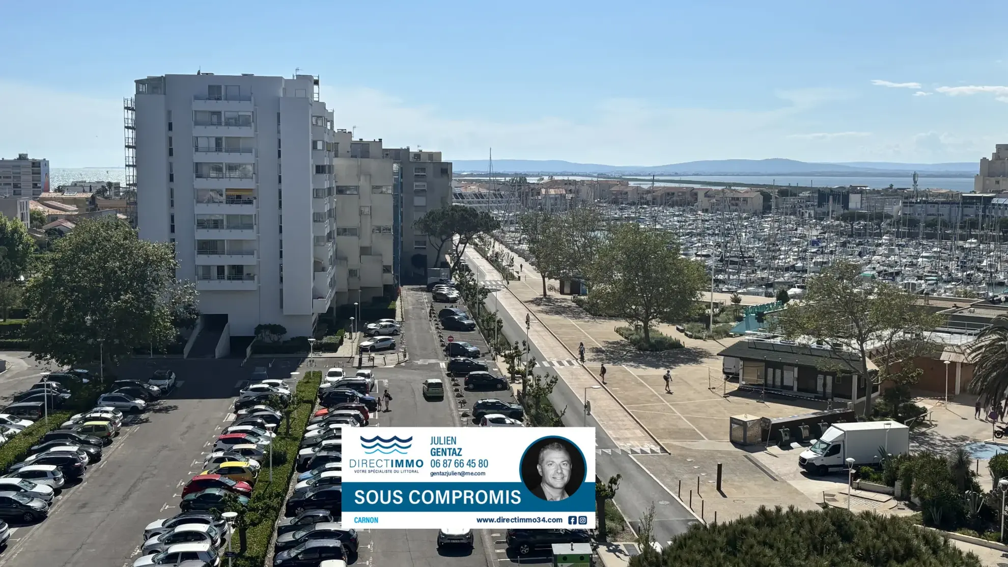 Studio à vendre à Carnon-Plage avec vue dégagée sur port, mer et étangs