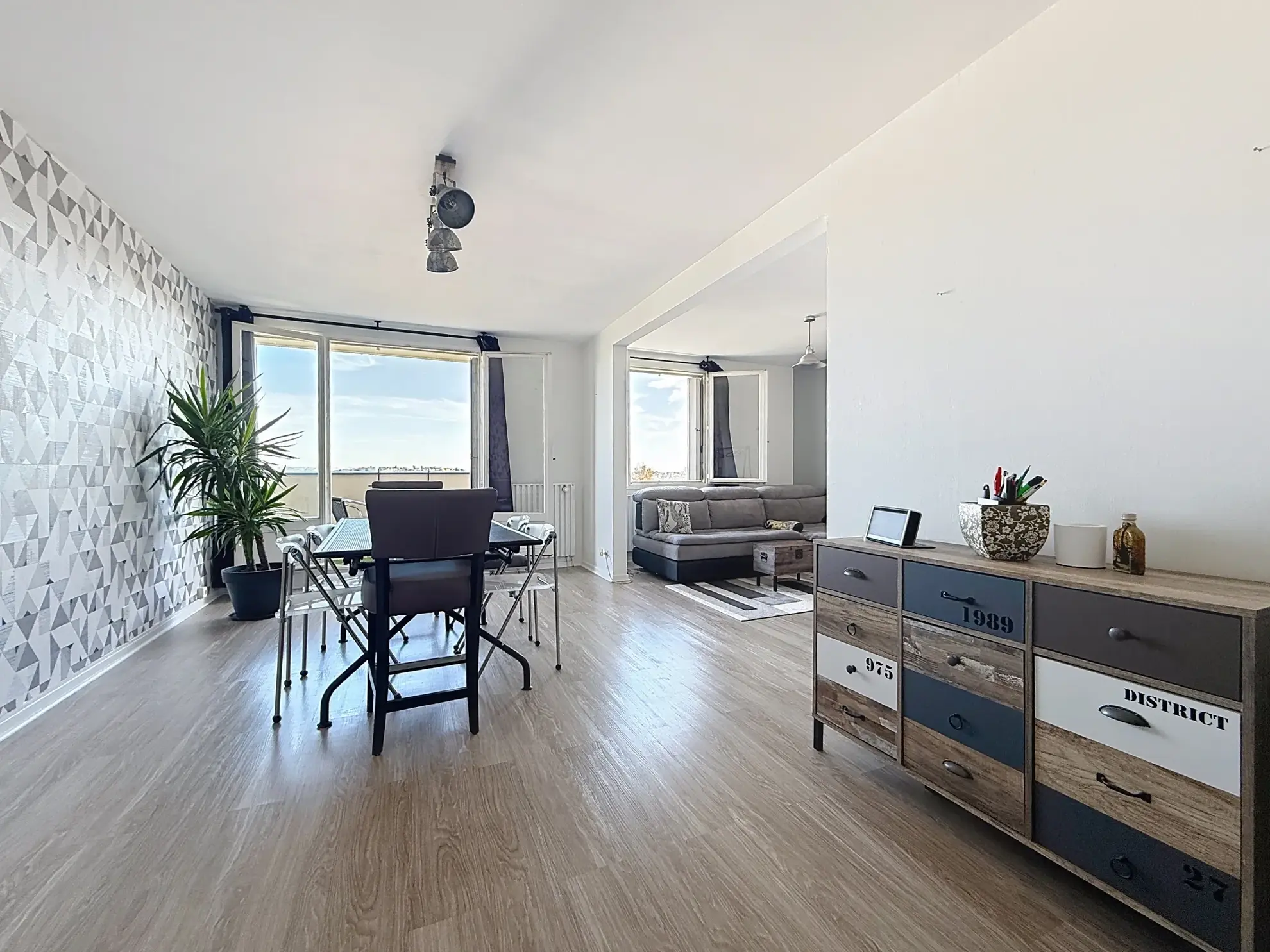 Splendide appartement T4 de 80 m² à Saint-Étienne avec balcon et cave