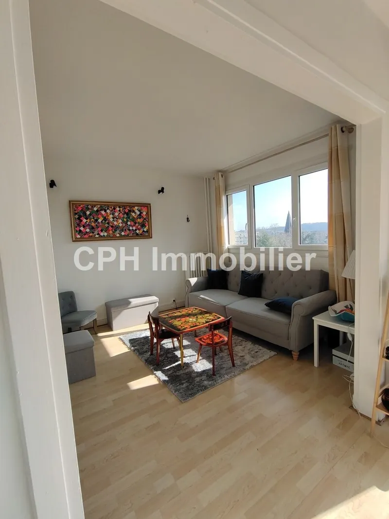 Appartement 5 pièces avec vue panoramique sur la vallée de la Seine à Le Pecq 