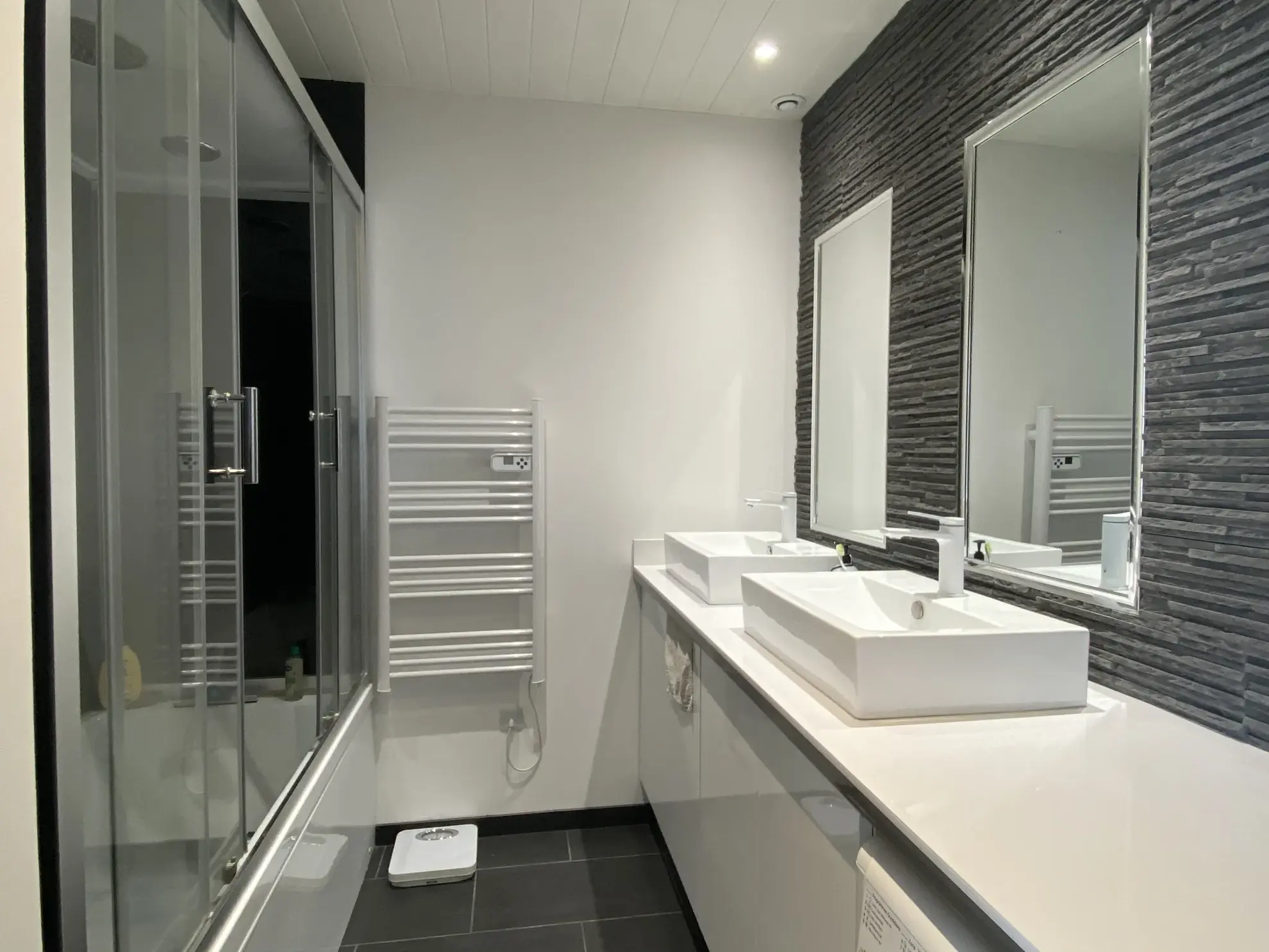 Maison en pierre rénovée à 5 minutes de Langon avec jardin et garage 