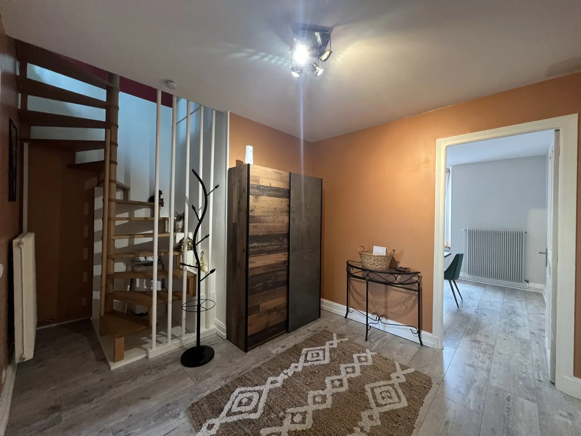 Appartement duplex 4 pièces avec terrasse et parking à Essey-les-Nancy 