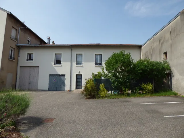 Appartement duplex 4 pièces avec terrasse et parking à Essey-les-Nancy 