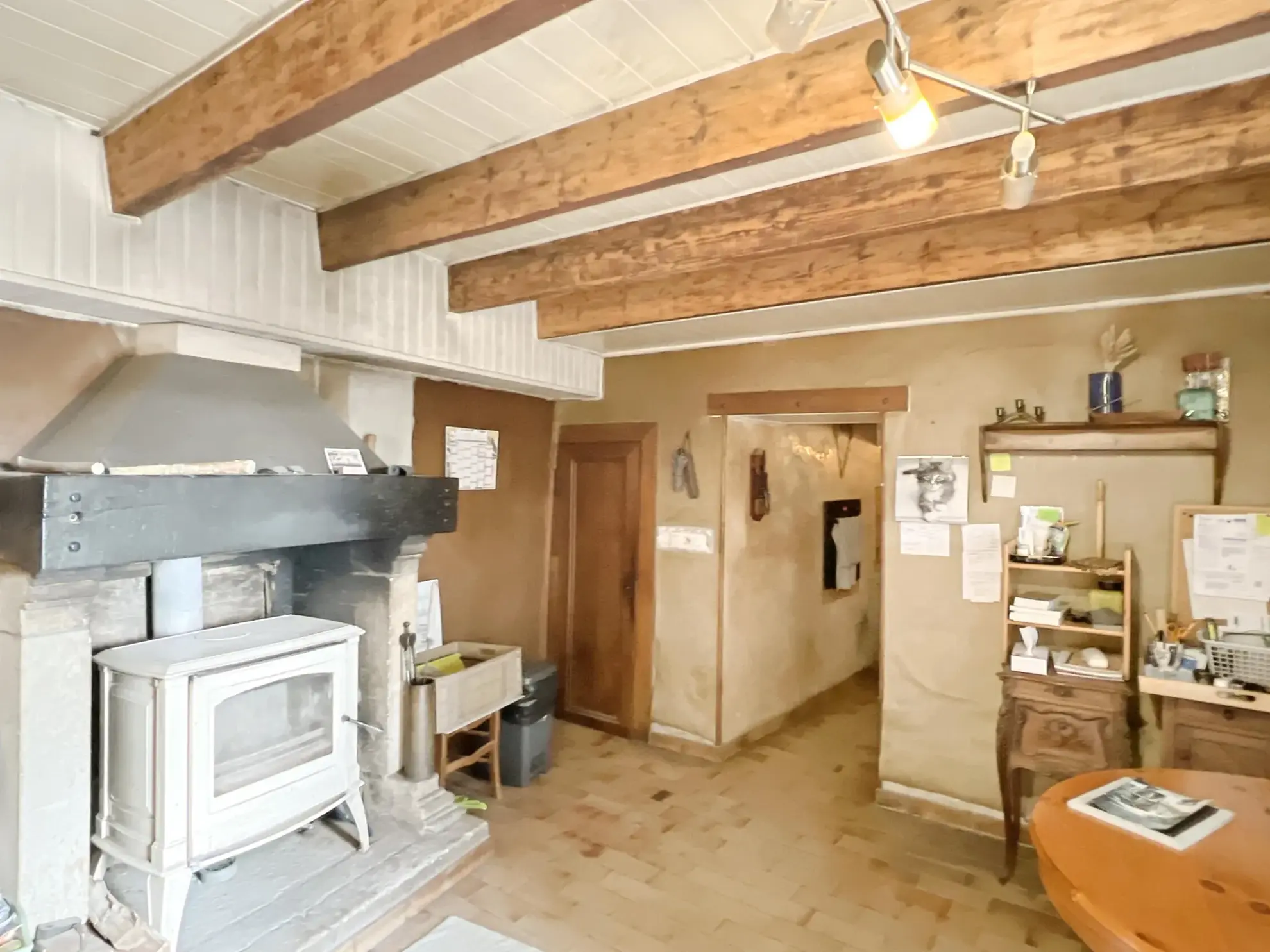 Maison en pierre avec jardin, dépendances et vue sur la cité médiévale à Vaison-la Romaine 