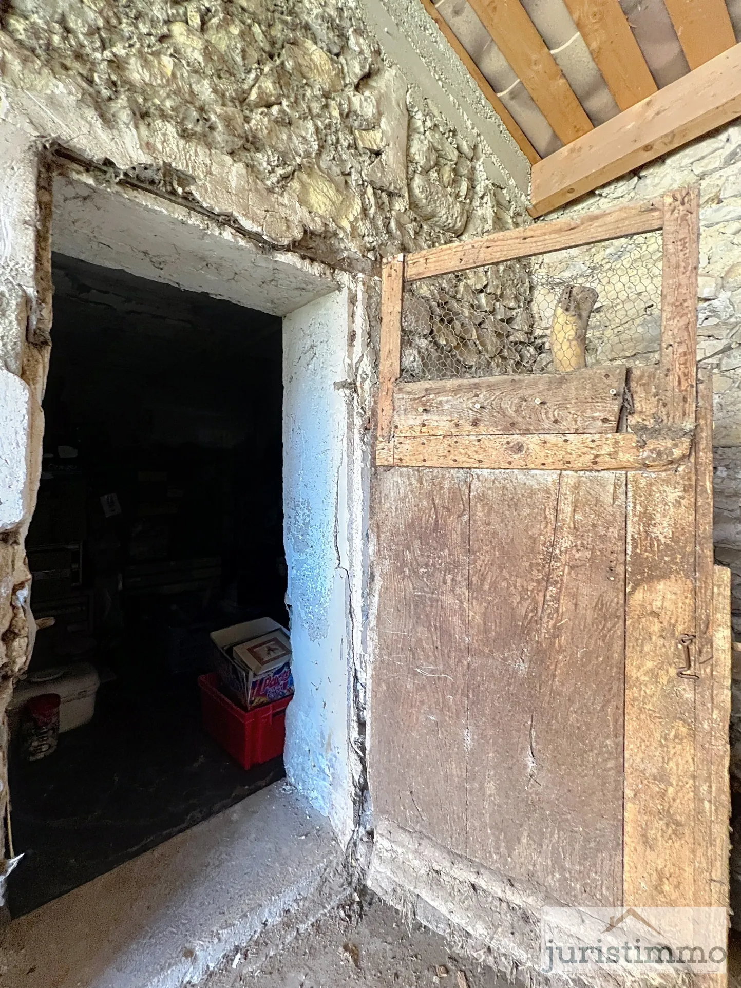Maison en pierre avec jardin, dépendances et vue sur la cité médiévale à Vaison-la Romaine 
