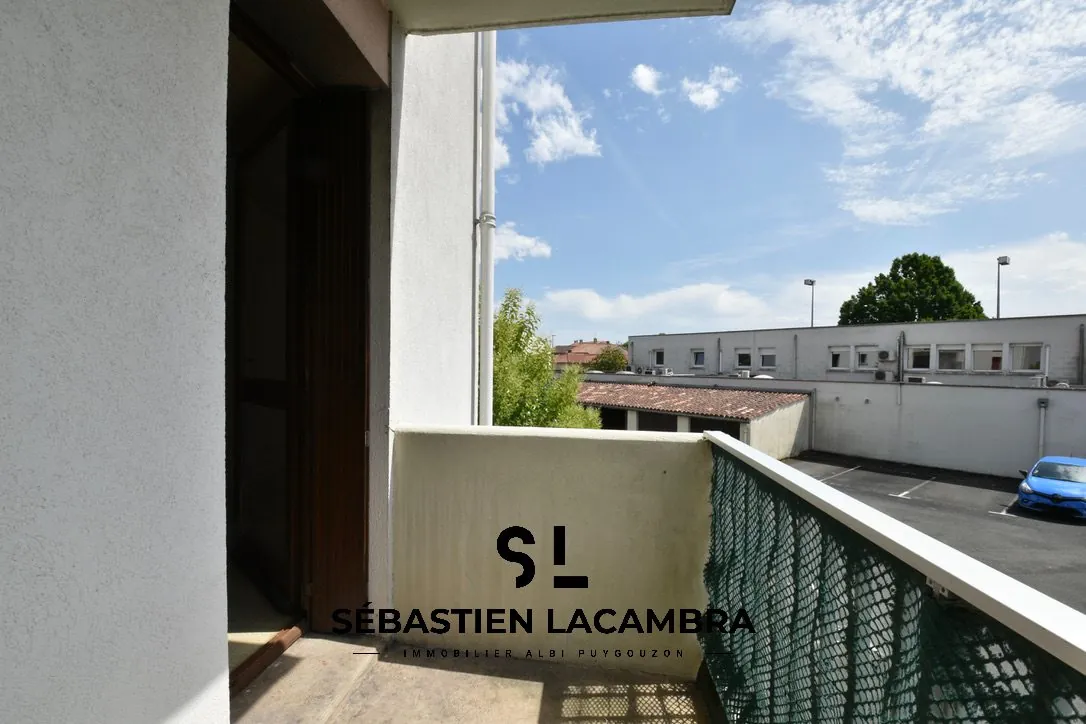 Studio à vendre avec balcon, parking et cave à Albi, secteur recherché 