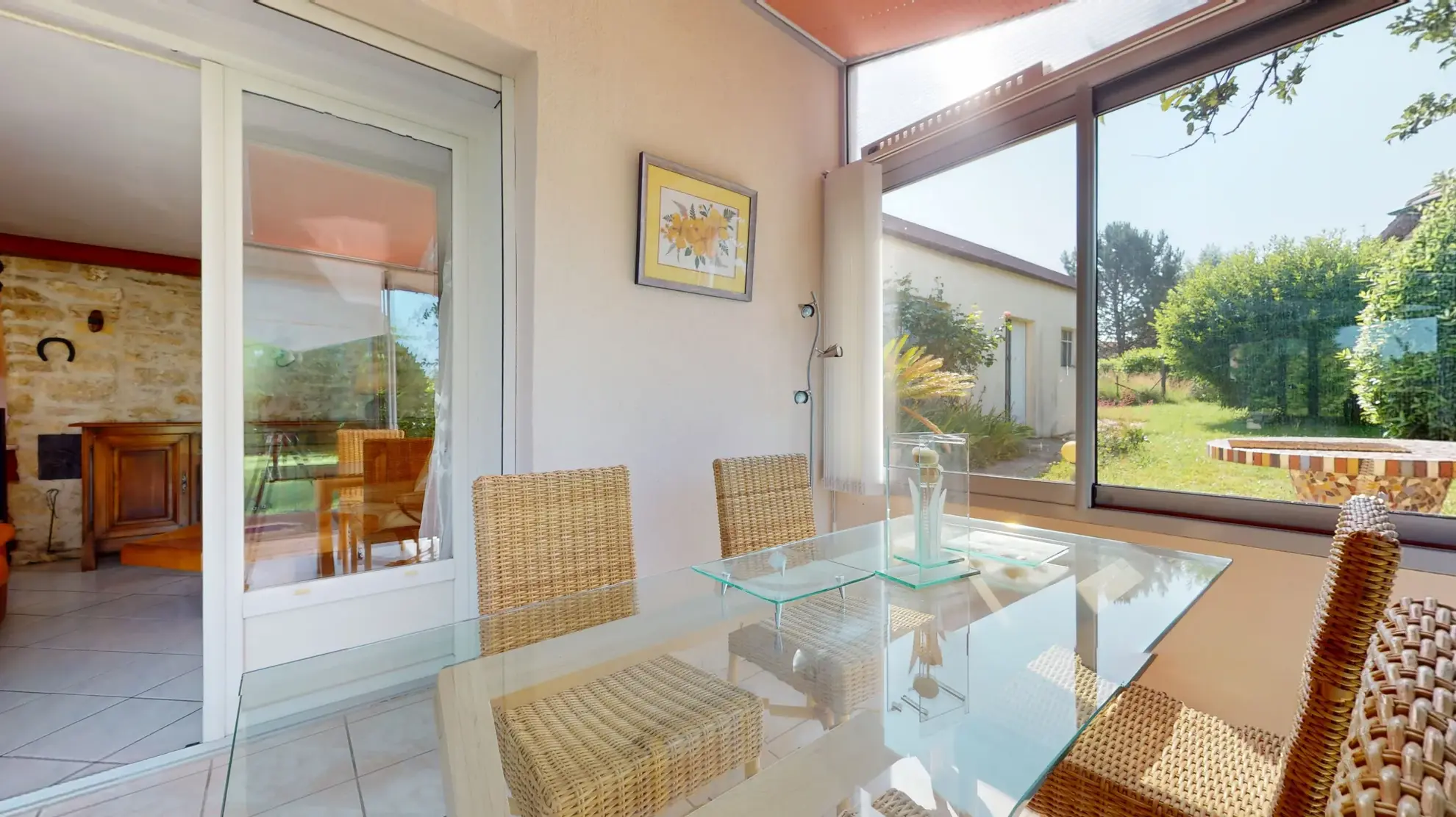 Charmante maison familiale de 131 m² à Dole avec grand terrain et dépendances 