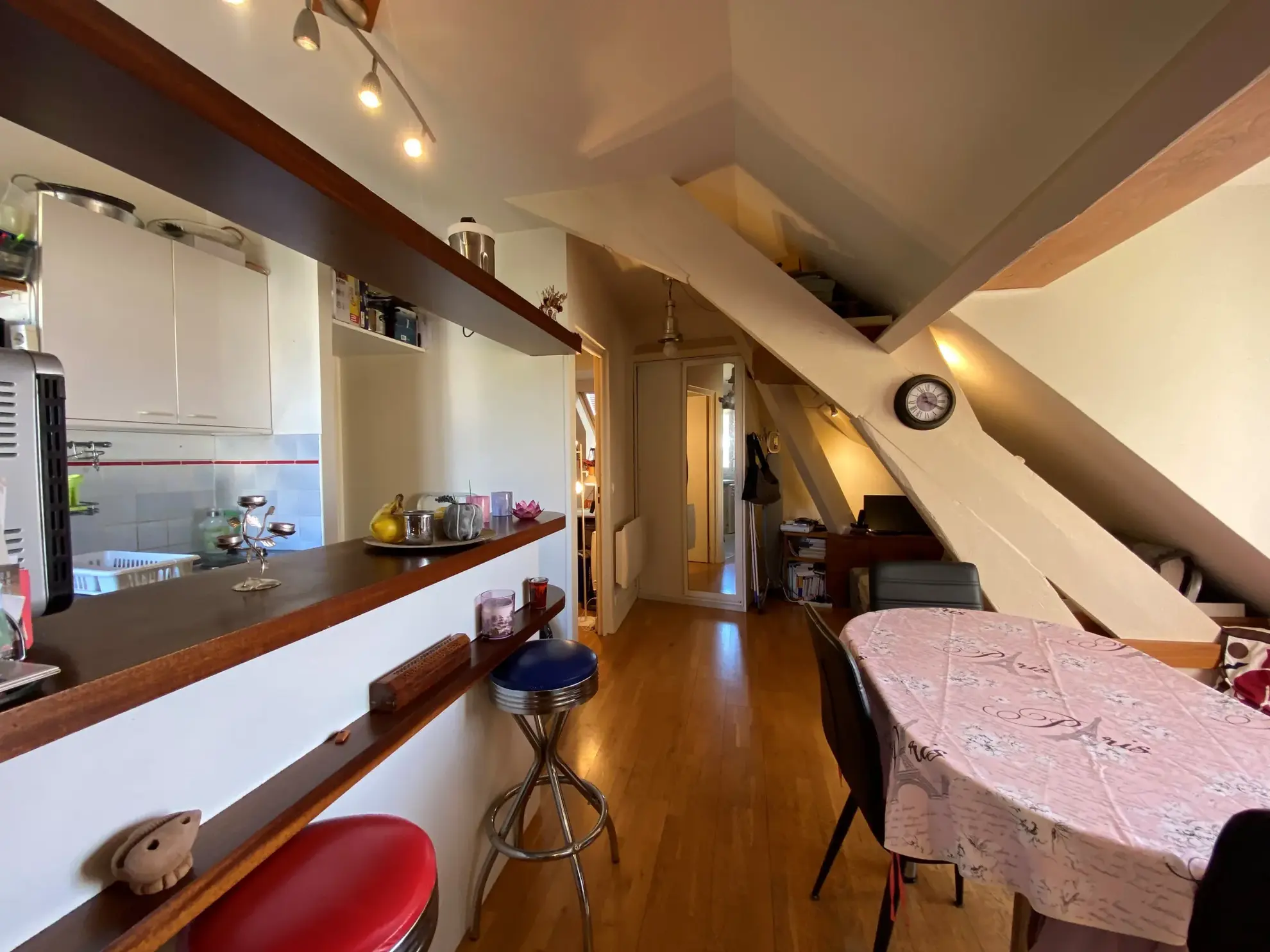 Appartement F2 entièrement meublé à Palaiseau – Centre-ville, proche gare 