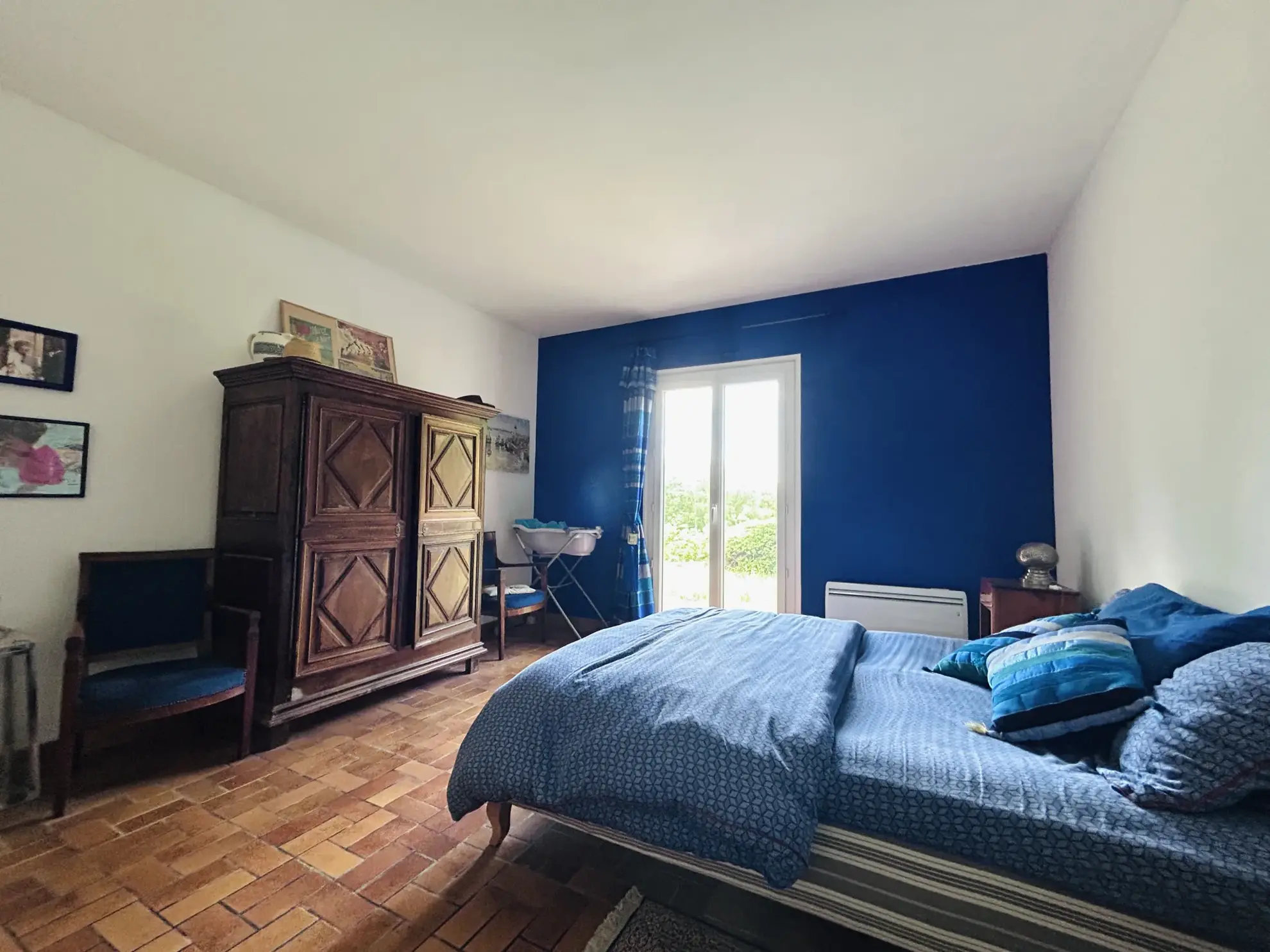 Belle maison avec piscine et Vue dégagée à Darazac 