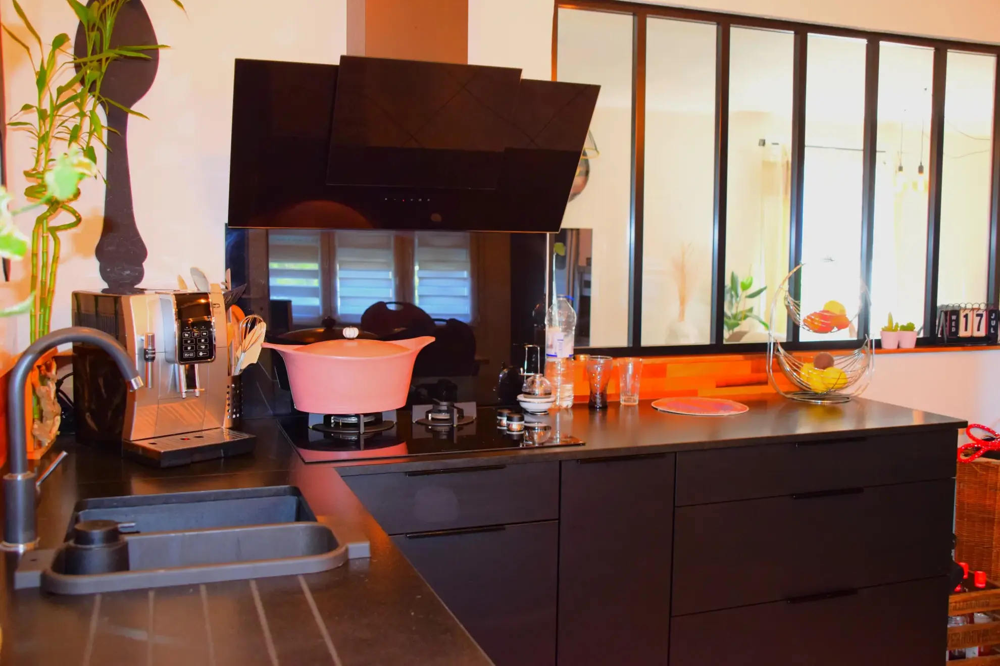 Maison rénovée de 150 m² à Aubenas avec jardin sans vis-à-vis et garage 