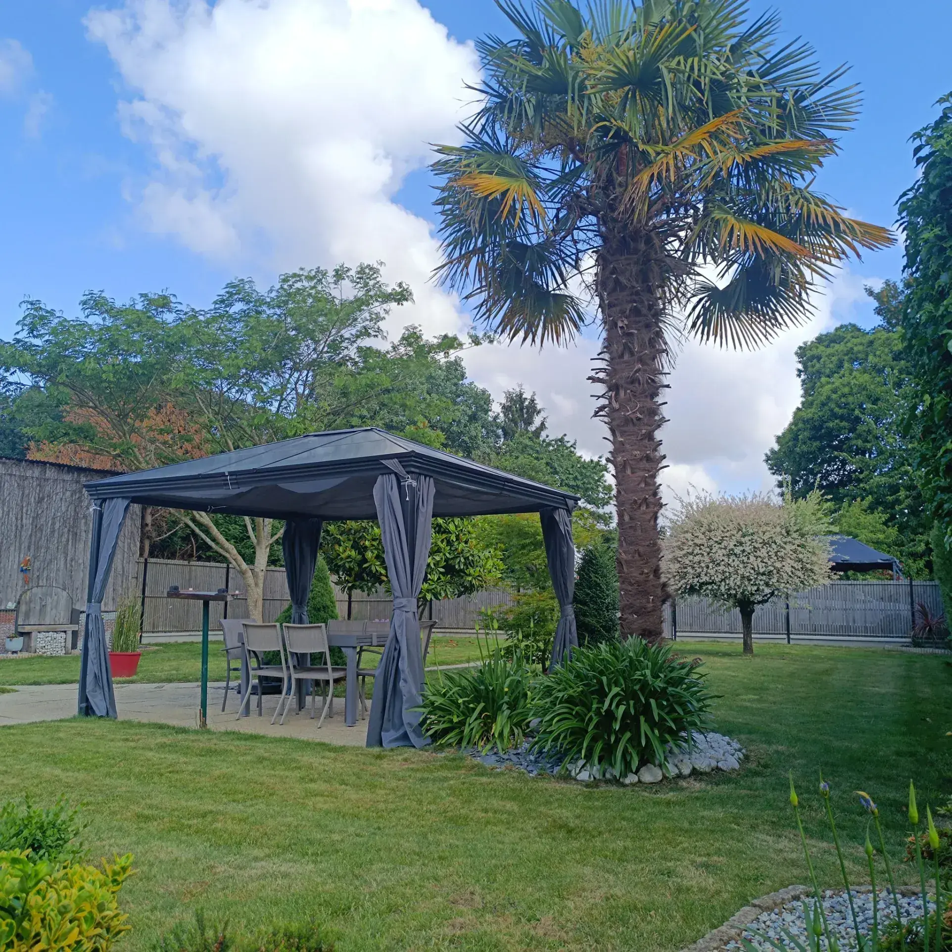 Belle maison avec 4 chambres, jardin privé à Evriguet, proximité Ploermel et Rennes 