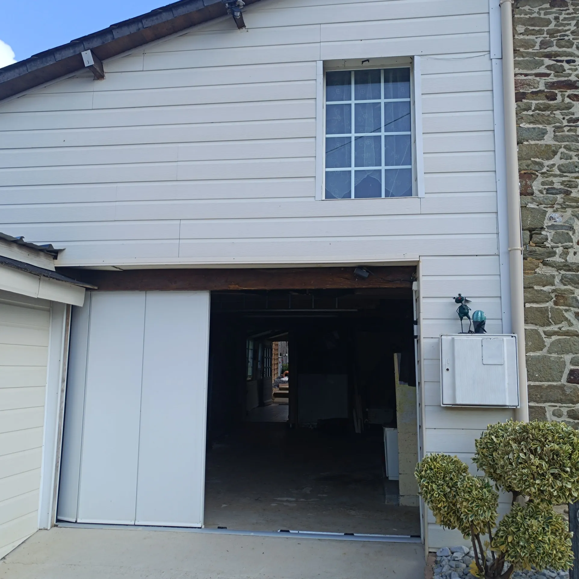 Belle maison avec 4 chambres, jardin privé à Evriguet, proximité Ploermel et Rennes 