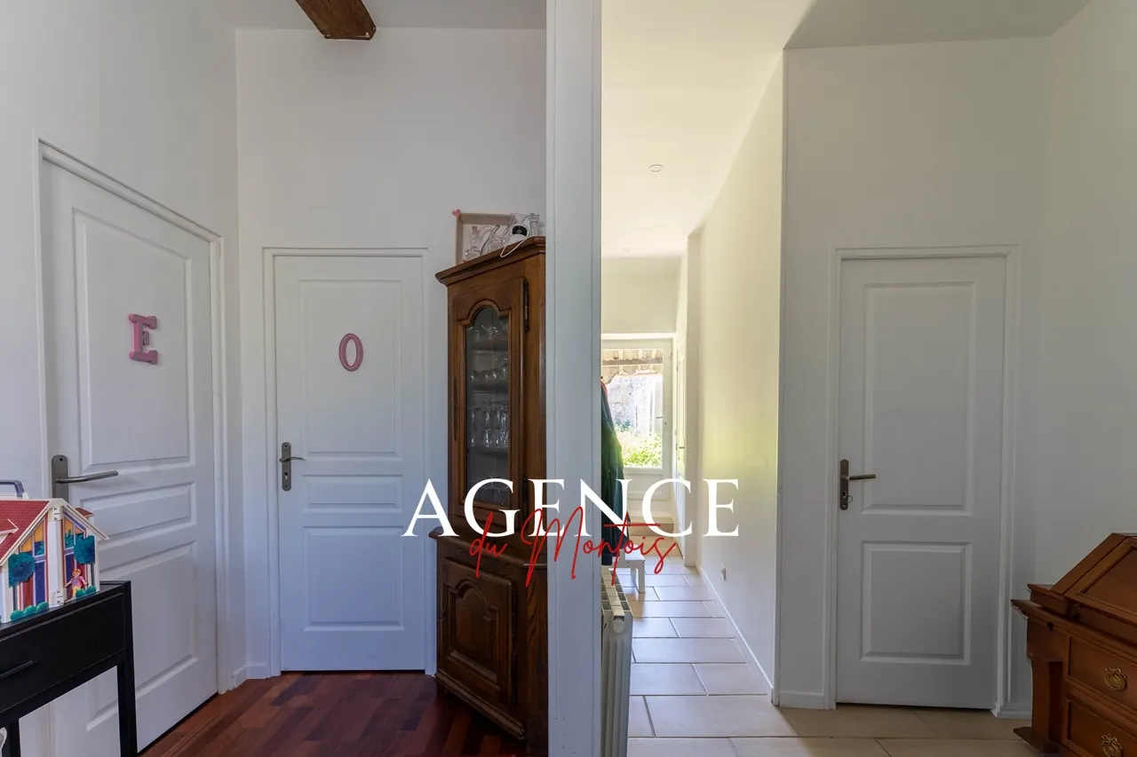 Charmante ferme en pierres avec piscine à Donnemarie-Dontilly, 5 chambres 