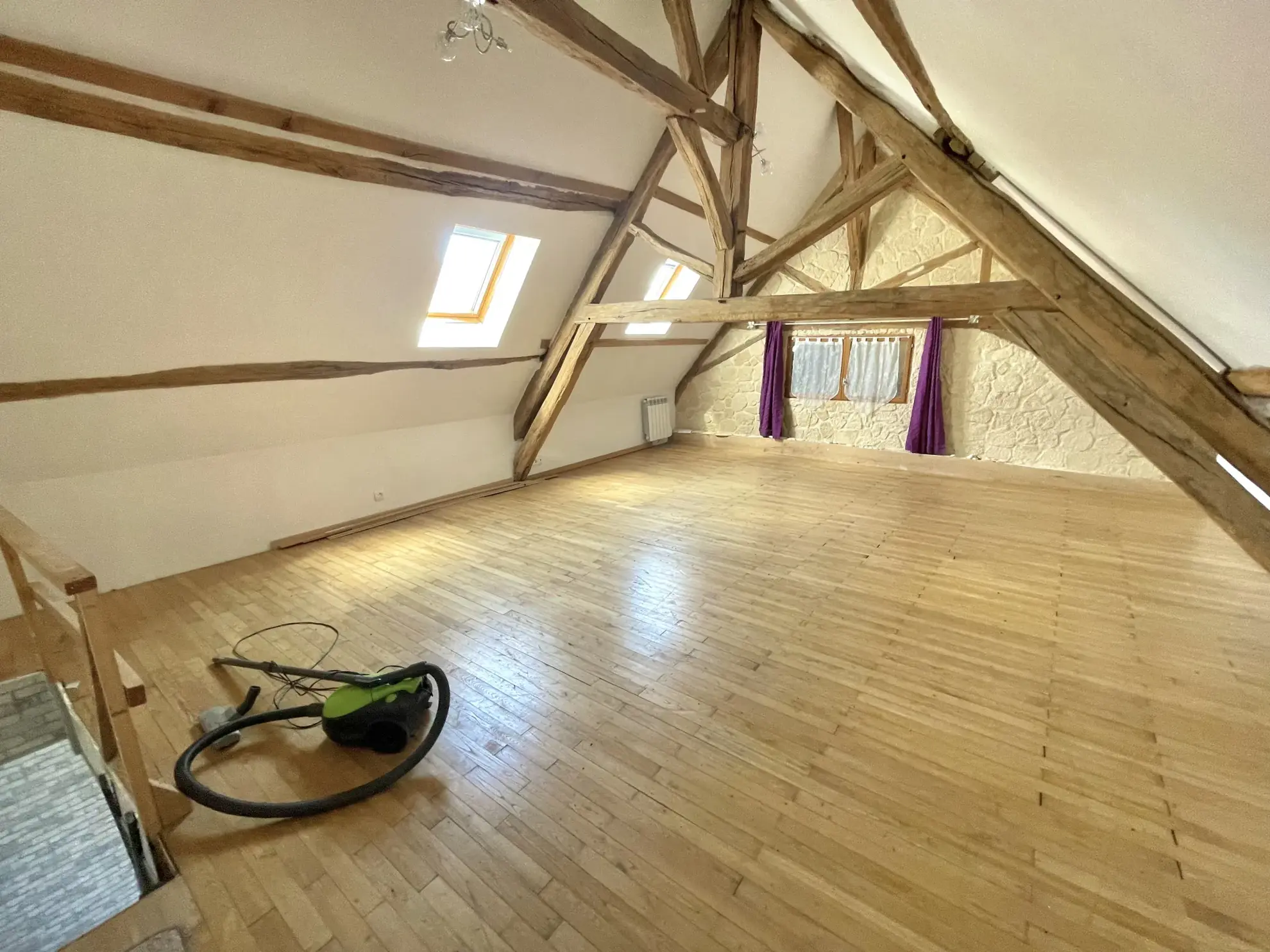 Charmante longère de 113 m² à Courson-les-Carrières avec potentiel d'aménagement 