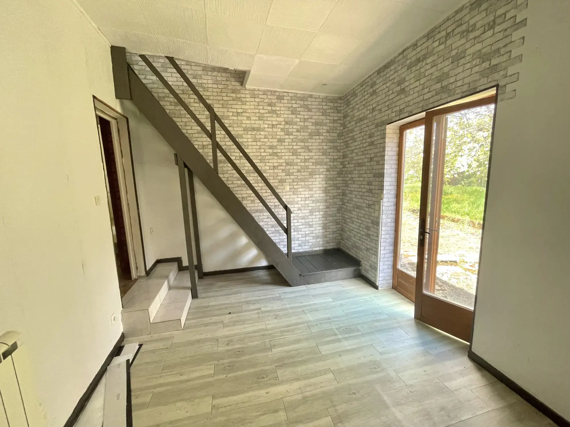 Charmante longère de 113 m² à Courson-les-Carrières avec potentiel d'aménagement 