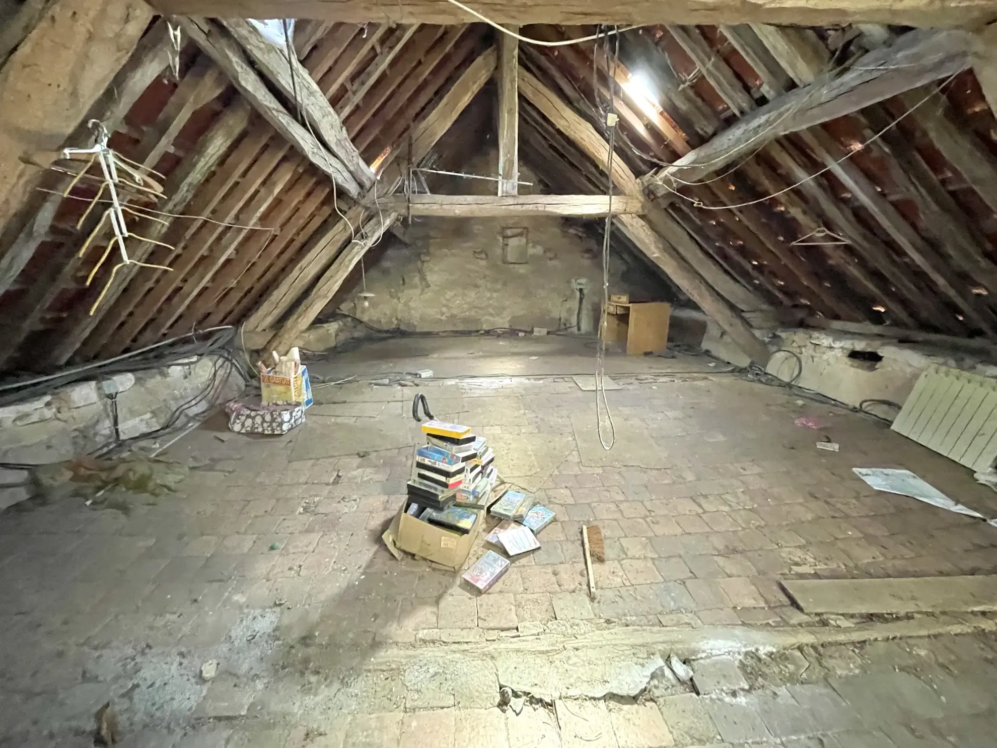 Charmante longère de 113 m² à Courson-les-Carrières avec potentiel d'aménagement 