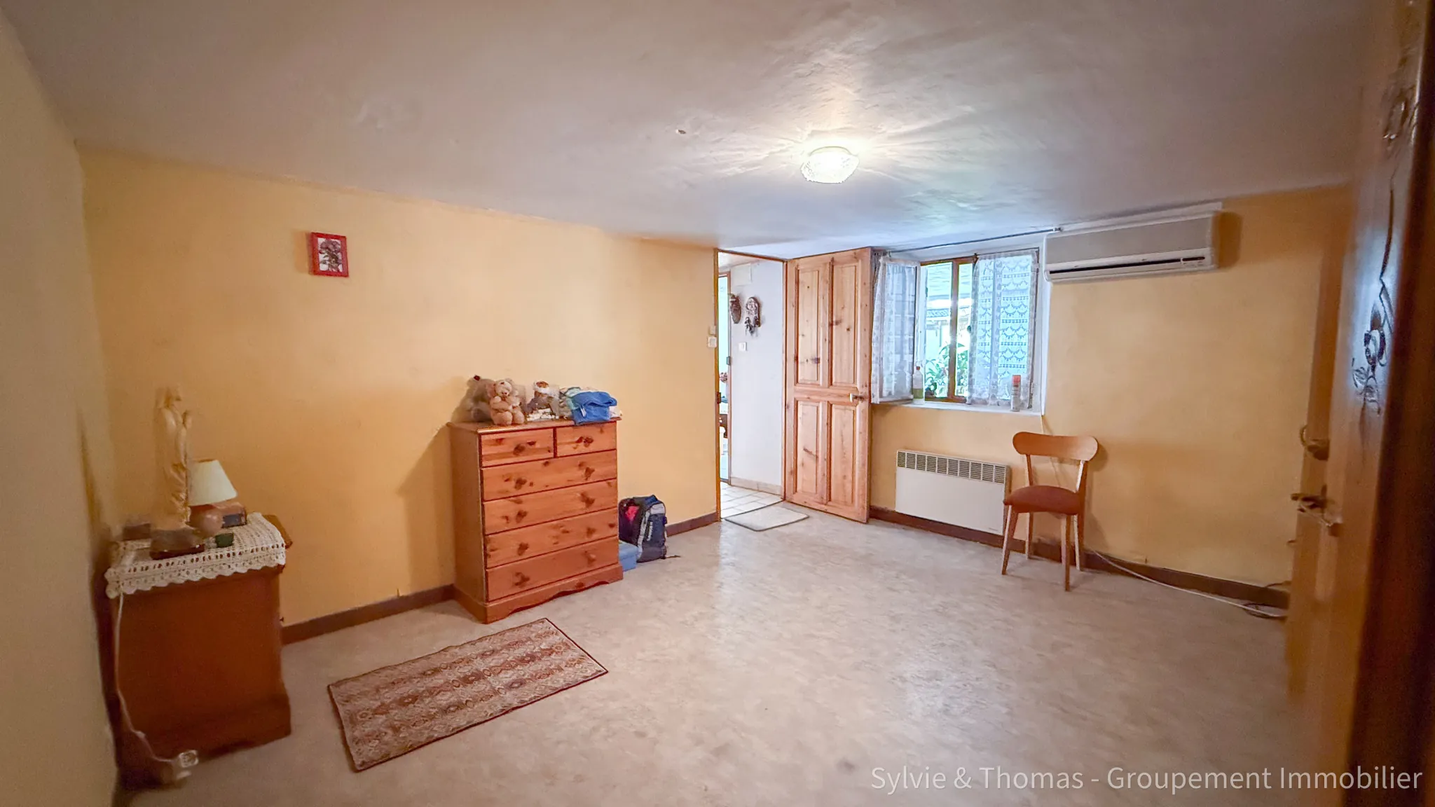 Charmante maison de ville avec terrasse et garage à Varreddes 