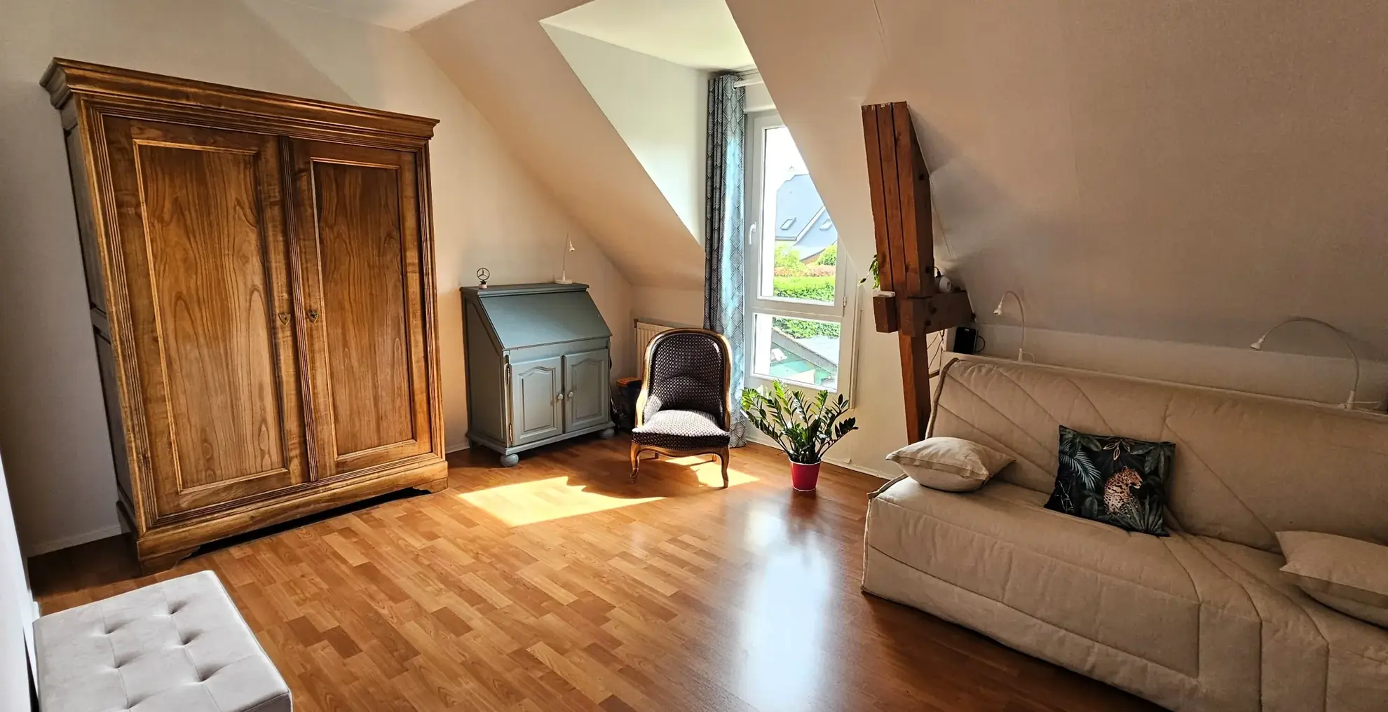 Maison 125 m² à Pont-Péan, proximité commerces, jardin et garage, secteur calme 