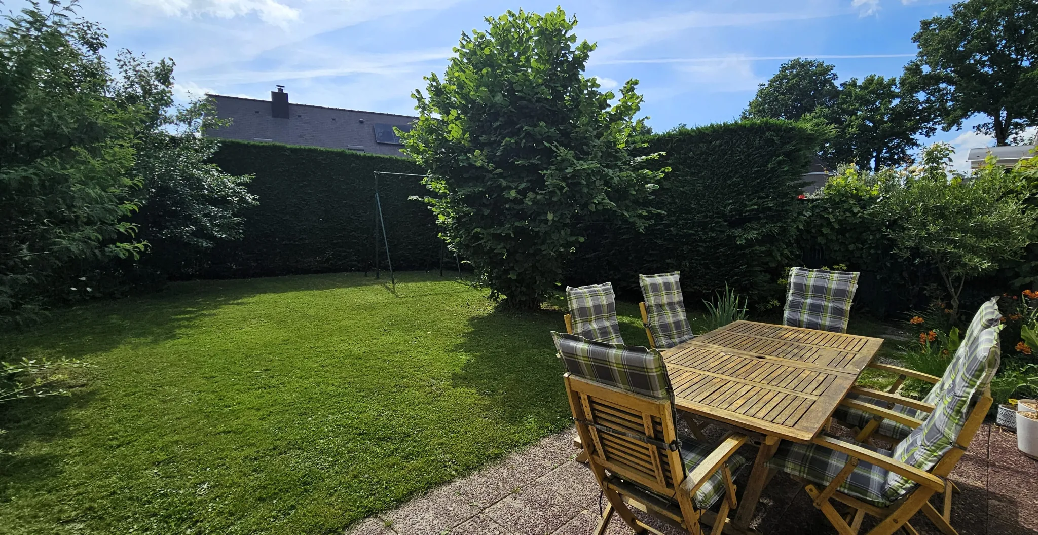 Maison 125 m² à Pont-Péan, proximité commerces, jardin et garage, secteur calme 