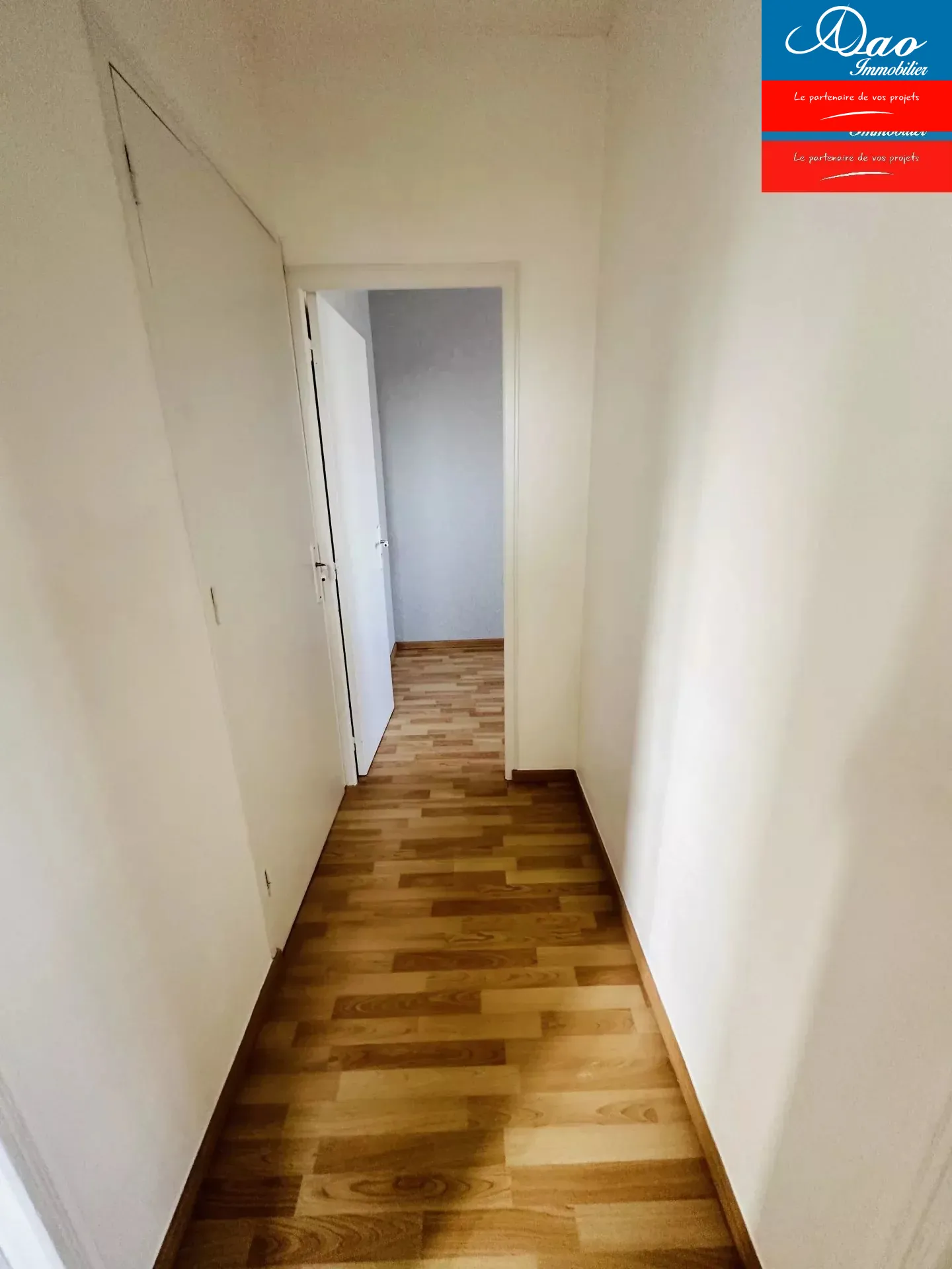 Maison familiale à Sainte Savine avec 4 chambres et dépendance 