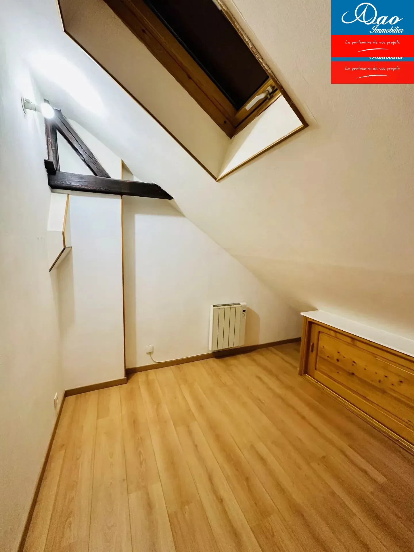 Maison familiale à Sainte Savine avec 4 chambres et dépendance 