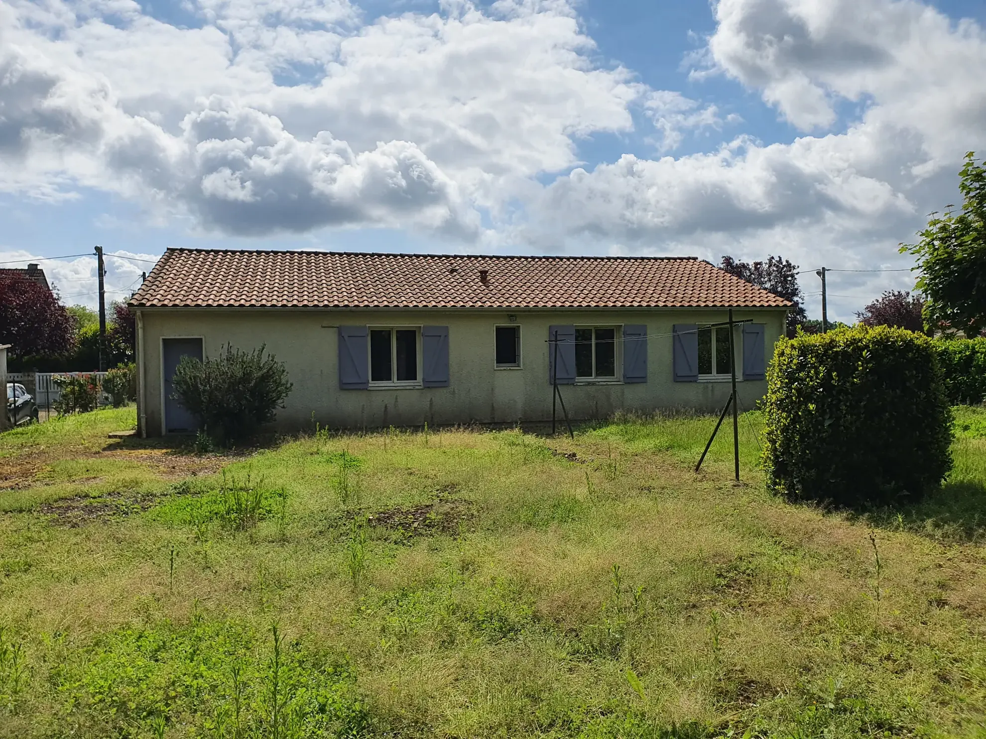 Maison de plain-pied avec 3 chambres et jardin à Lavausseau - À 20 min de Poitiers 
