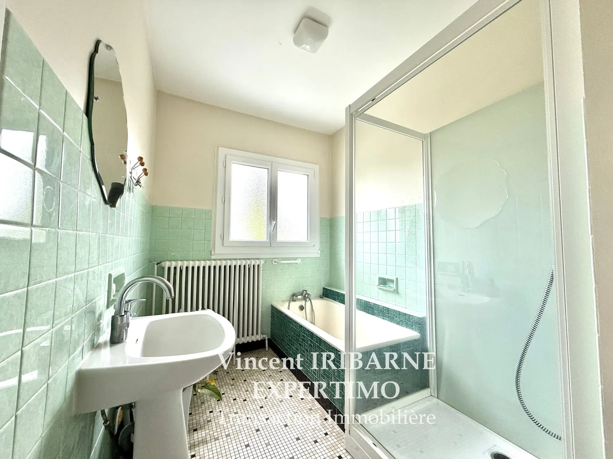 Maison 3 chambres avec garage et jardin à Saintes – Vue dégagée et calme 