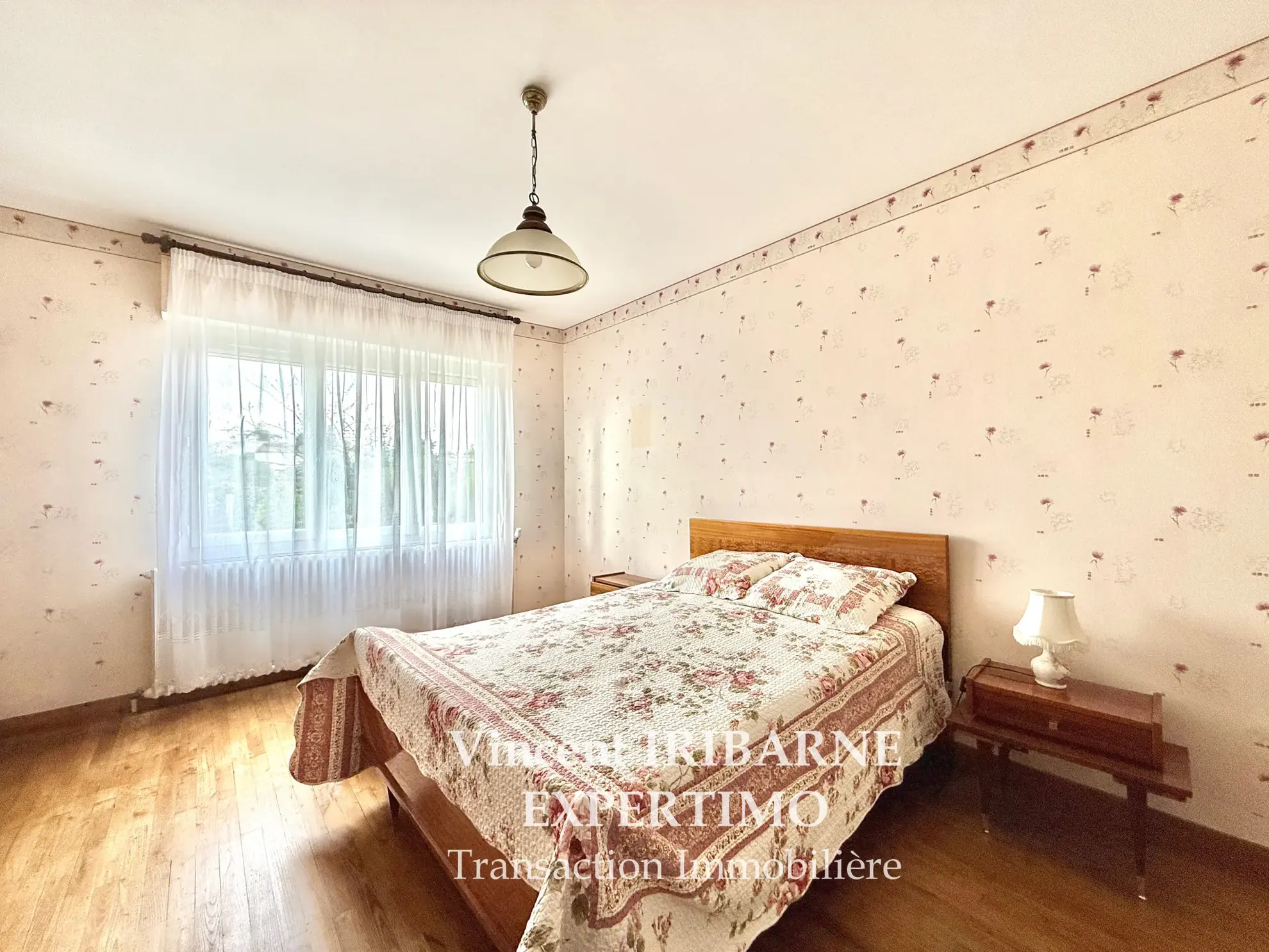 Maison 3 chambres avec garage et jardin à Saintes – Vue dégagée et calme 