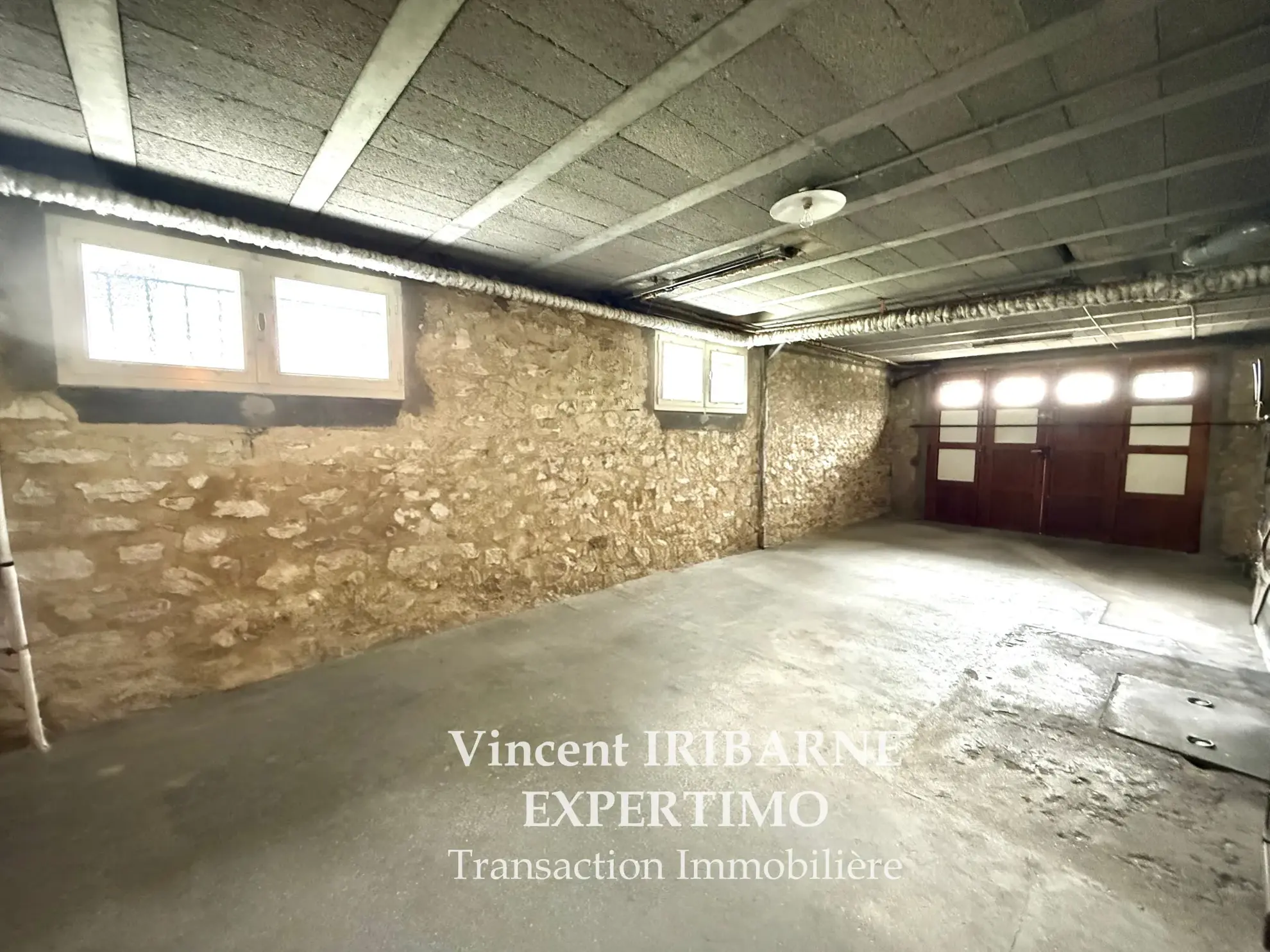 Maison 3 chambres avec garage et jardin à Saintes – Vue dégagée et calme 