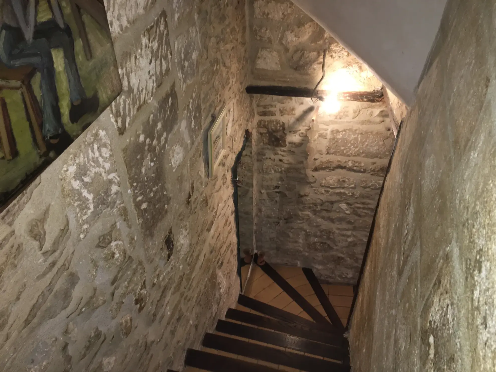 Maison de charme de 78 m² avec terrasse et garage dans le village des Angles 