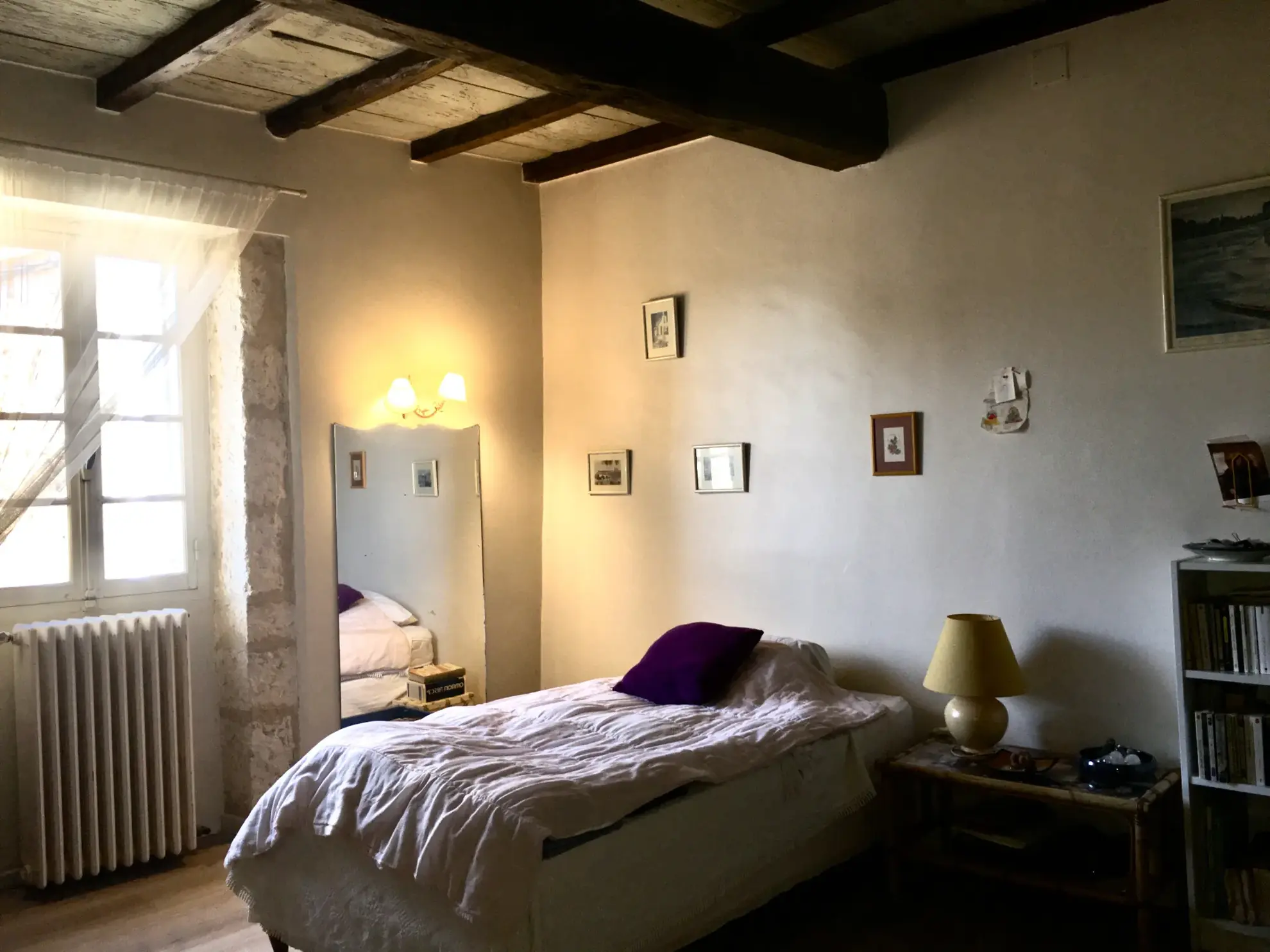 Maison de charme de 78 m² avec terrasse et garage dans le village des Angles 