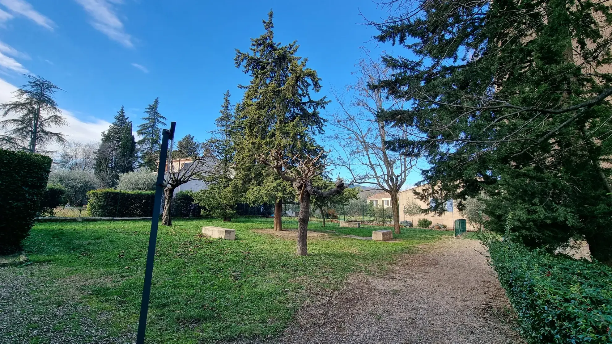 Appartement 66 m² à Draguignan avec 2 chambres, proche commodités, parfait pour investissement locatif 