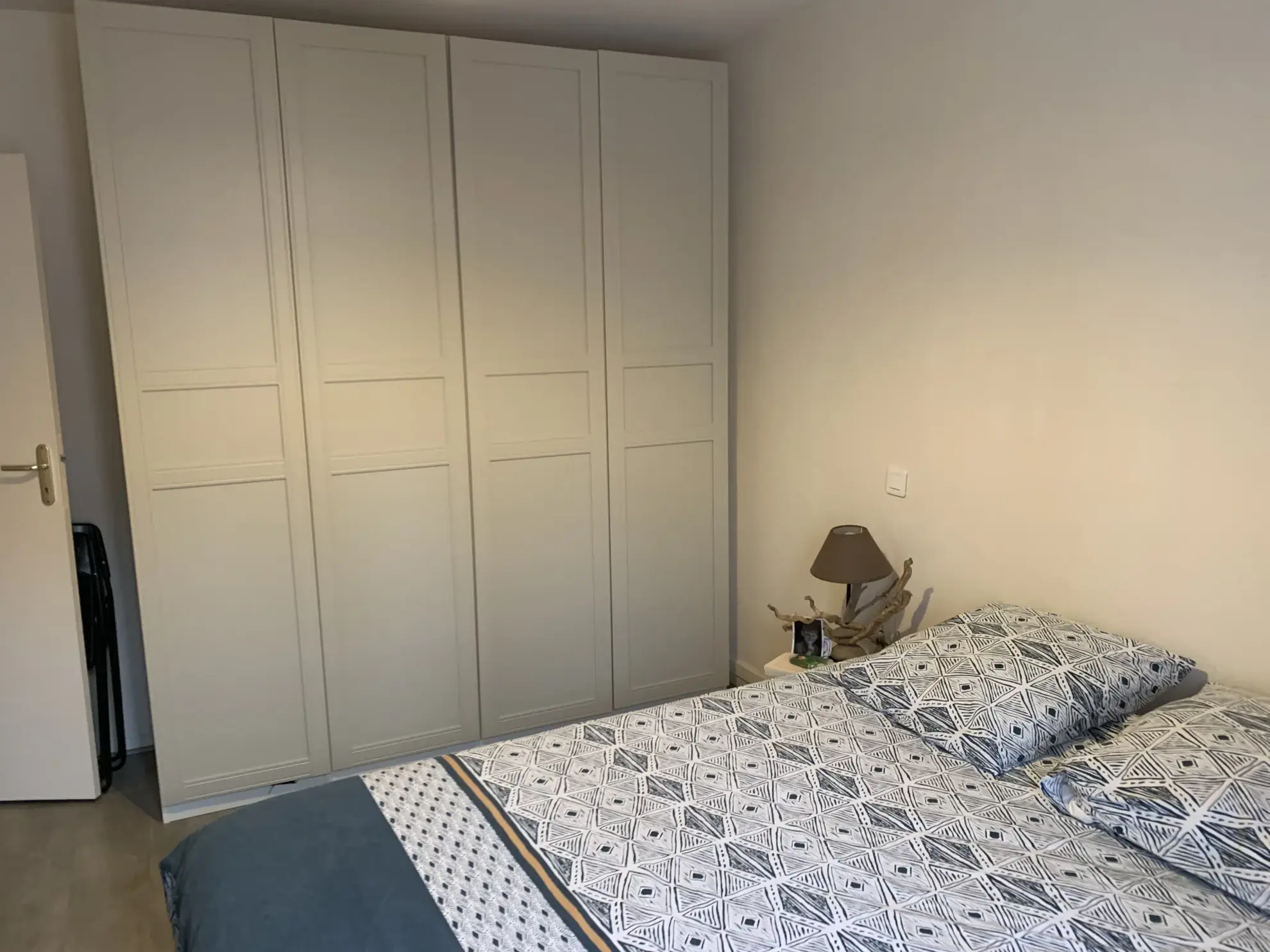 Appartement T3 à Fuveau 13710 avec balcon et locataires en place 