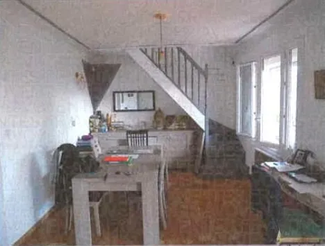 Maison à vendre à Bandol avec piscine, 4 chambres et jardin privé 