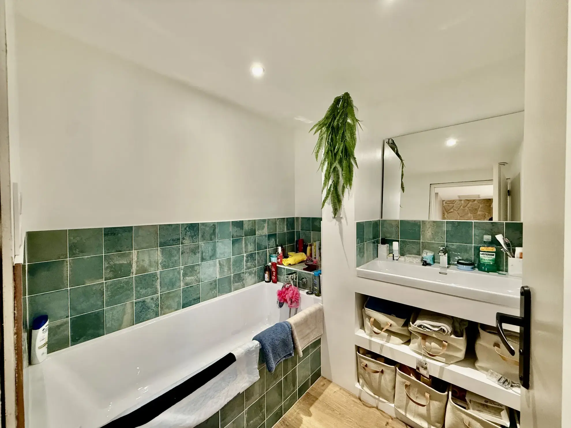 Maison de village T3 rénovée de 85 m² avec terrasse et jardin à Agde 