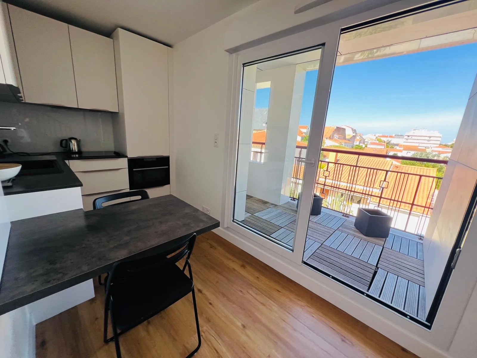 Appartement duplex avec balcon et parking à Les Sables d'Olonne 