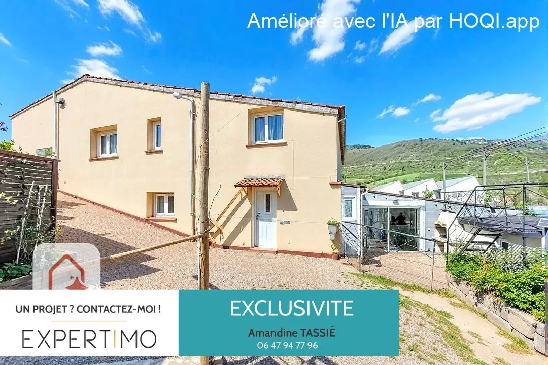 Maison à Nant avec vue sur le roc Nantais, 3 chambres, jardin, confort moderne 