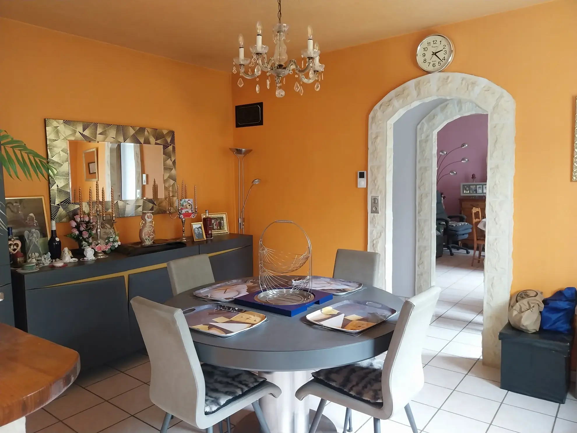 Maison avec dépendances et parc arboré à Cherves Richemont, pour vivre à la campagne 