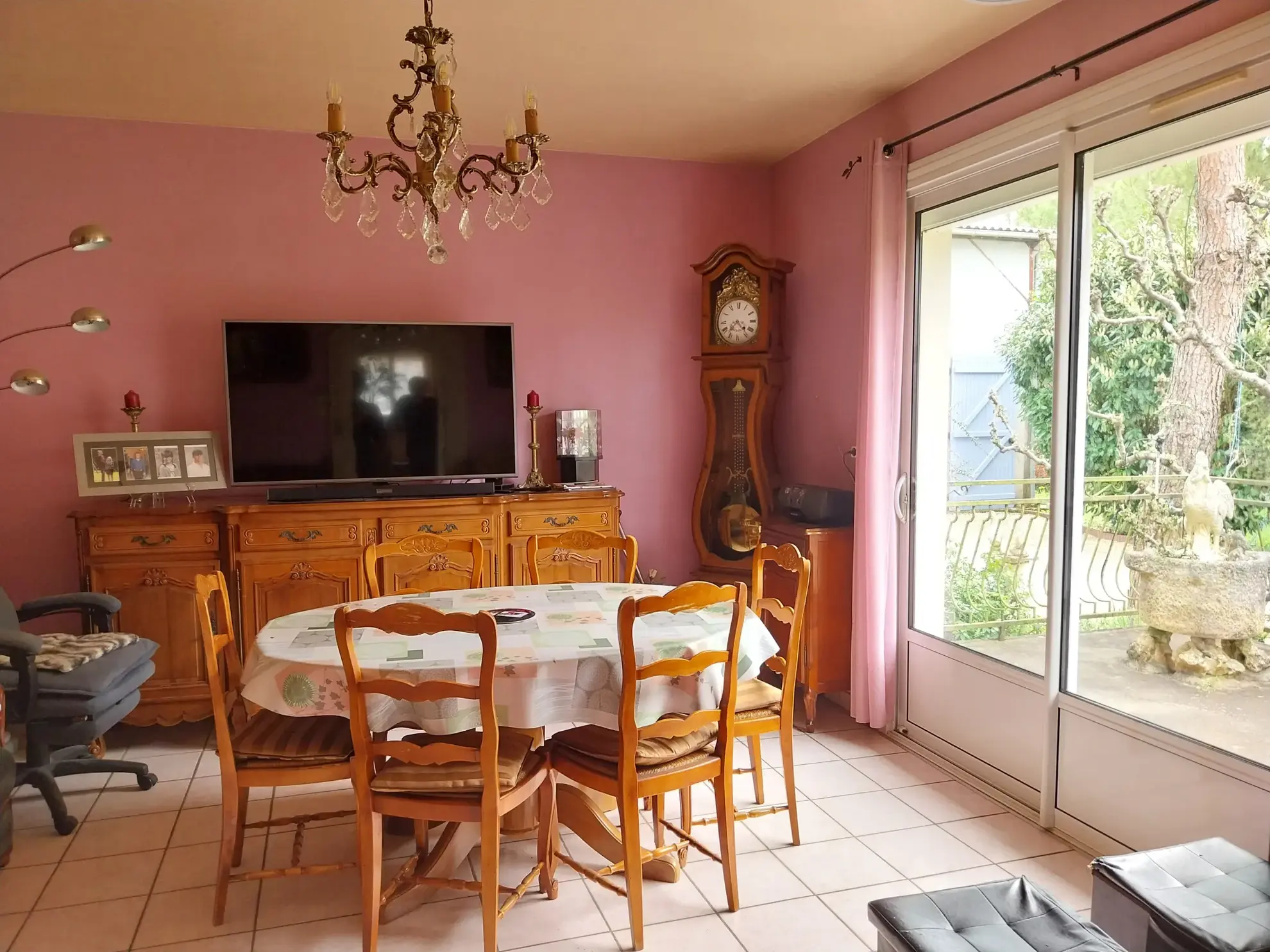 Maison avec dépendances et parc arboré à Cherves Richemont, pour vivre à la campagne 