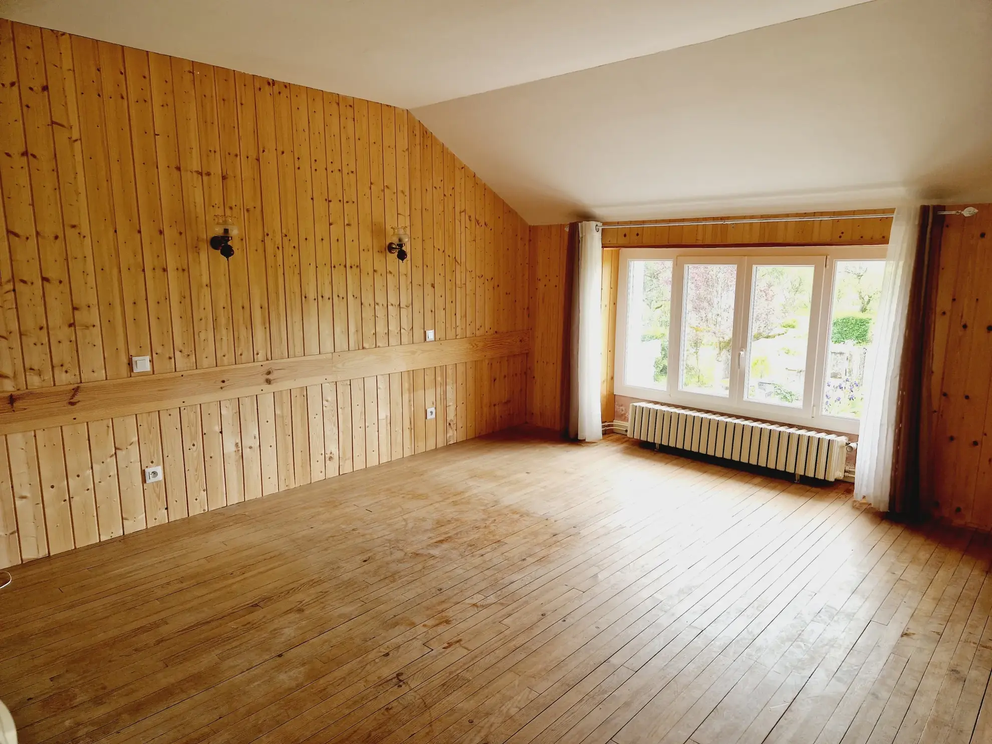 Belle maison familiale de 189 m² avec grand terrain à Fayl Billot 