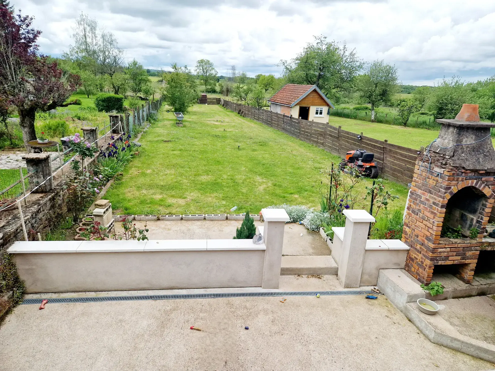 Belle maison familiale de 189 m² avec grand terrain à Fayl Billot