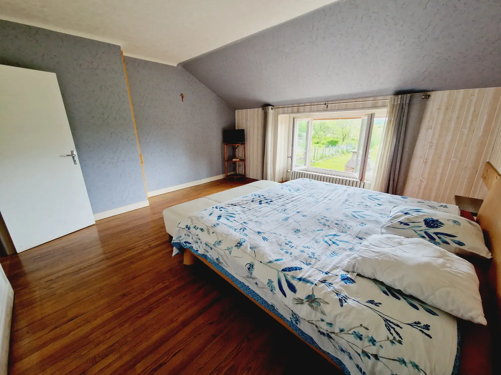 Belle maison familiale de 189 m² avec grand terrain à Fayl Billot 